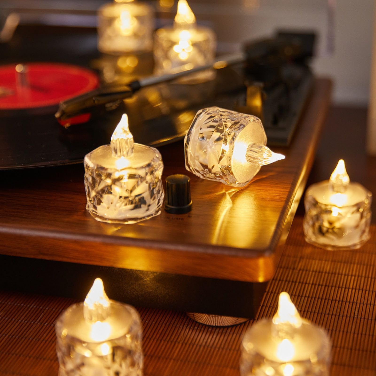 LED Crystal Candle Lights, Flameless Tea Lights Battery Operated, Transparent Crystal Fake Candles, LED Electric Candles Light for Christmas Valentine Anniversary Wedding Party Decoration (S-4pcs)