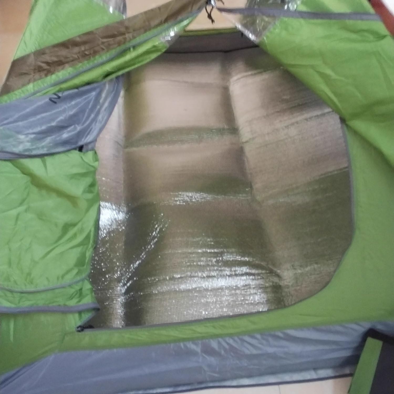 Esterilla de Camping de Aluminio, Estera for Dormir de Papel de Aluminio, Bolsa de Almacenamiento Aislante de Doble Cara y Varios tamaños