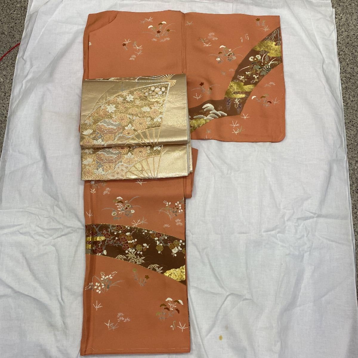 振袖 豪華 型友禅 刺繍 金彩 紋意匠 ぼかし八掛 身丈168cm 撥水加工