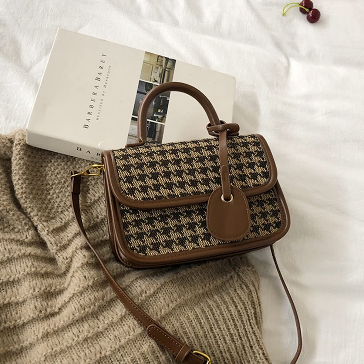 Chloe Soochloe Soo Shoulder Bag For Women Flap Turnlock Leather |  Desertcart SINGAPORE