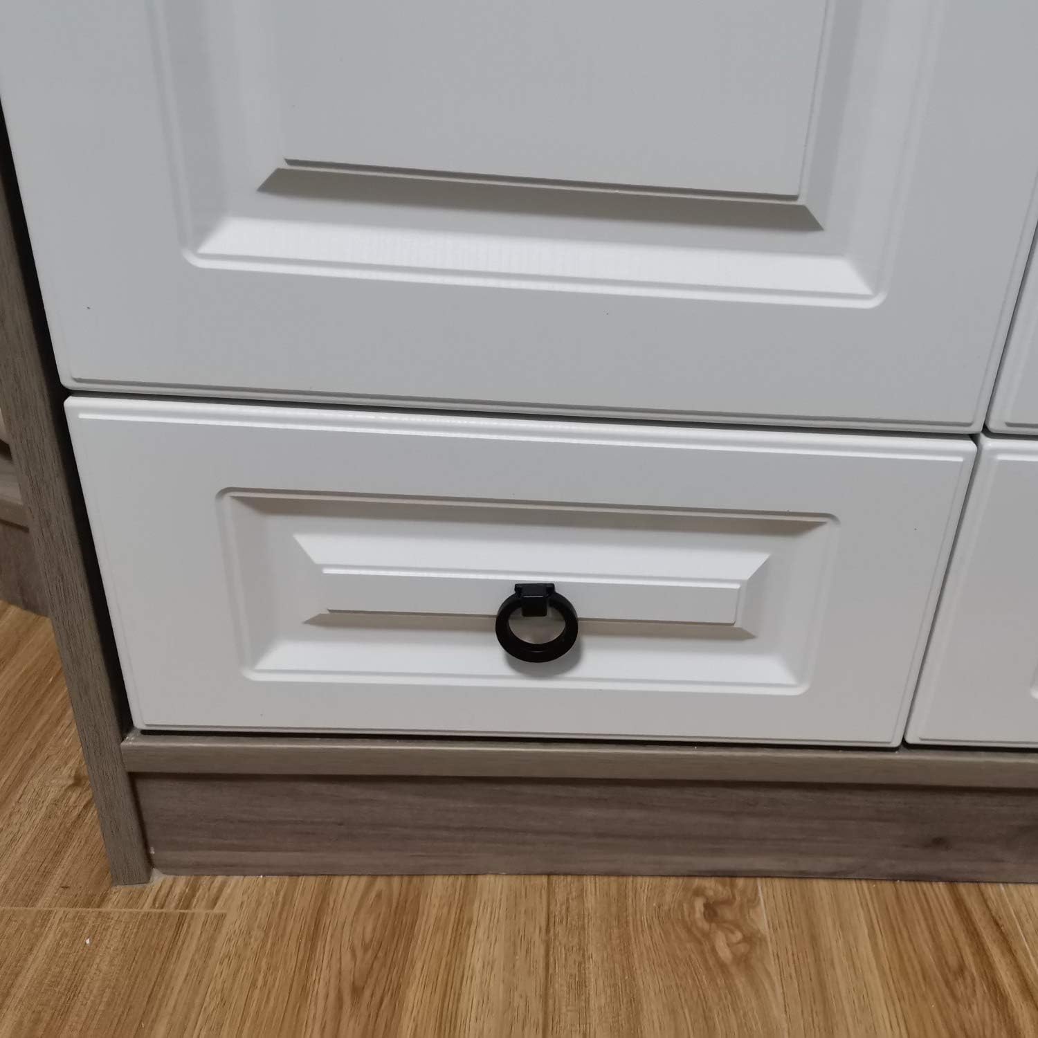 Myxekllo 4Pcs Black Cabinet Ring Pulls, Zinc Alloy Matte Black Drawer Handles, Single Hole Design for Drawer, Kitchen Cabinet, Wardrobe, Dresser