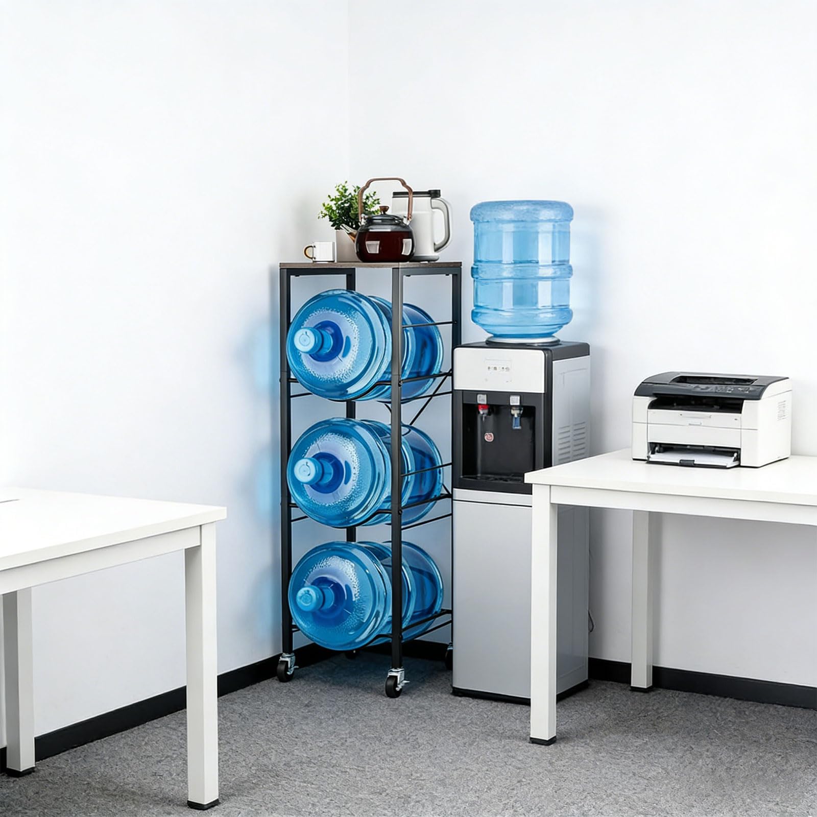 Soporte móvil para cubo de agua con tres niveles y para uso doméstico, estante de almacenamiento de acero al carbono, diseño vertical, soporte para botellas que ahorra espacio
