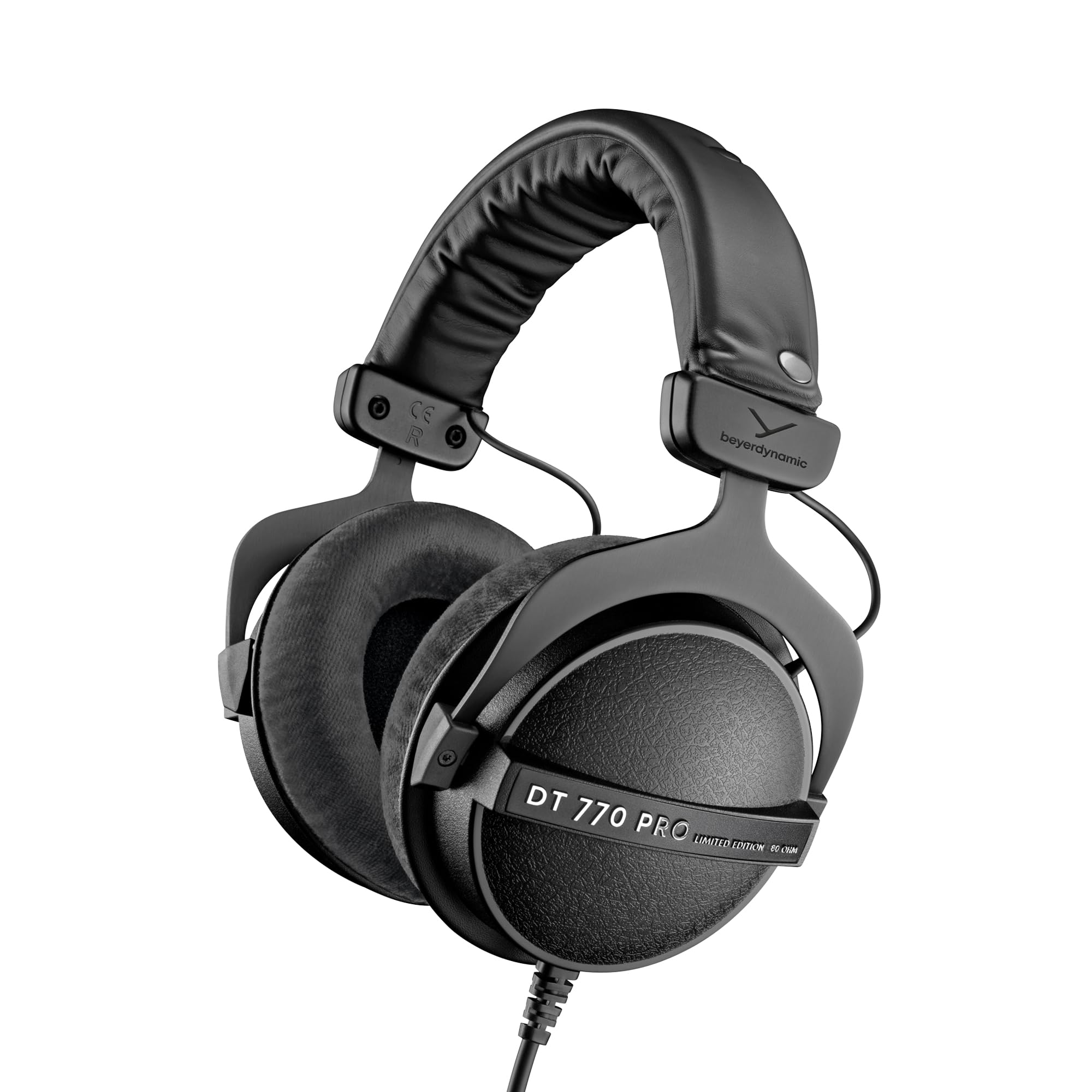 beyerdynamic DT770 PRO 80Ω BLACK EDITION beyerdynamic DT 770 PRO 80 Ohm Black Limited Edition closed