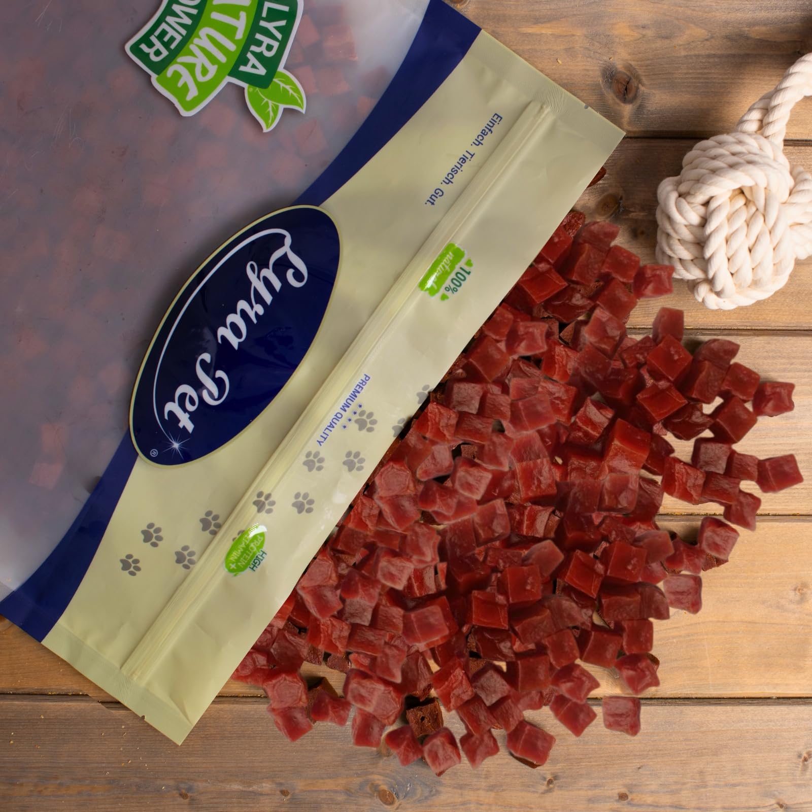 Lyra Pet® 5 kg dés de Blanc de Canard + Seau de 30 L
