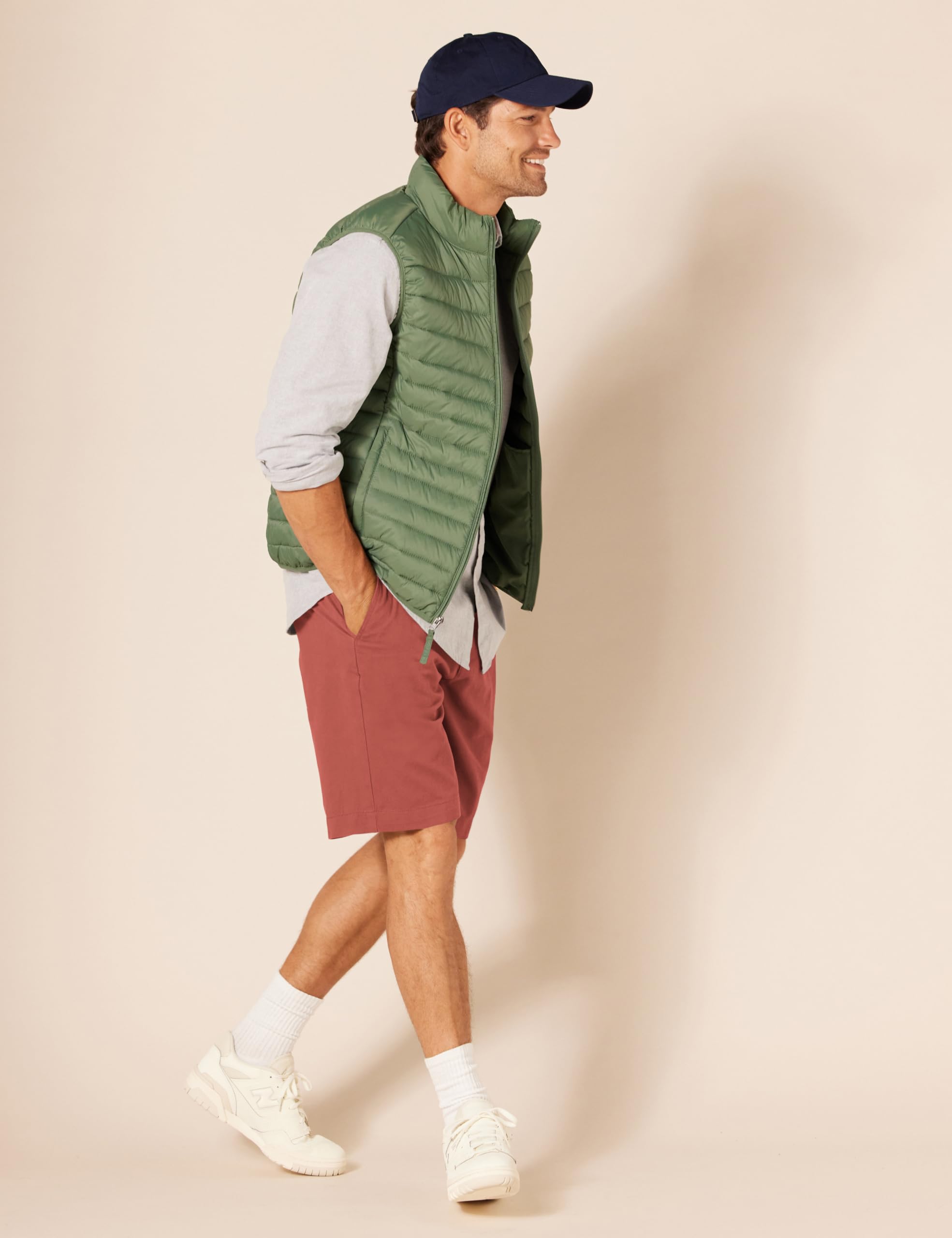 Amazon Essentials Pantaloncini Chino Vestibilità Classica, 23cm Uomo