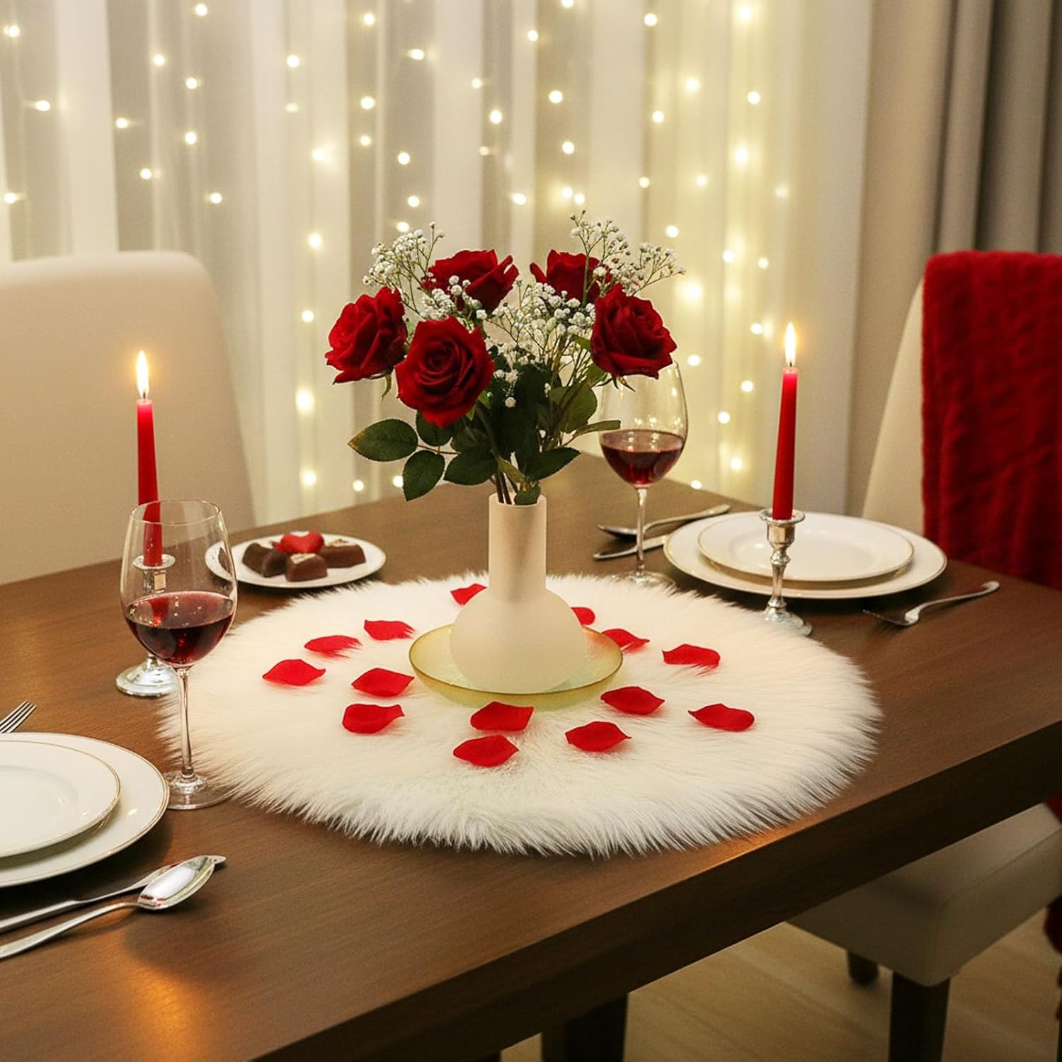 Round Fur Placemats Set of 2, Washable Faux Fur Fluffy Table Place Mats Decor for Home Table Dresser Party Decoration Table Runner (17.7 inch, White)