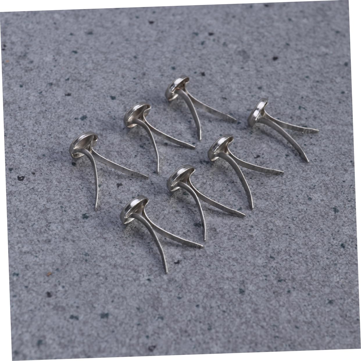 Beatifufu 200Pcs Silver Metal Brads Round Paper Fasteners Organized Portable Storage Box for Crafts DIY Projects Scrapbooking