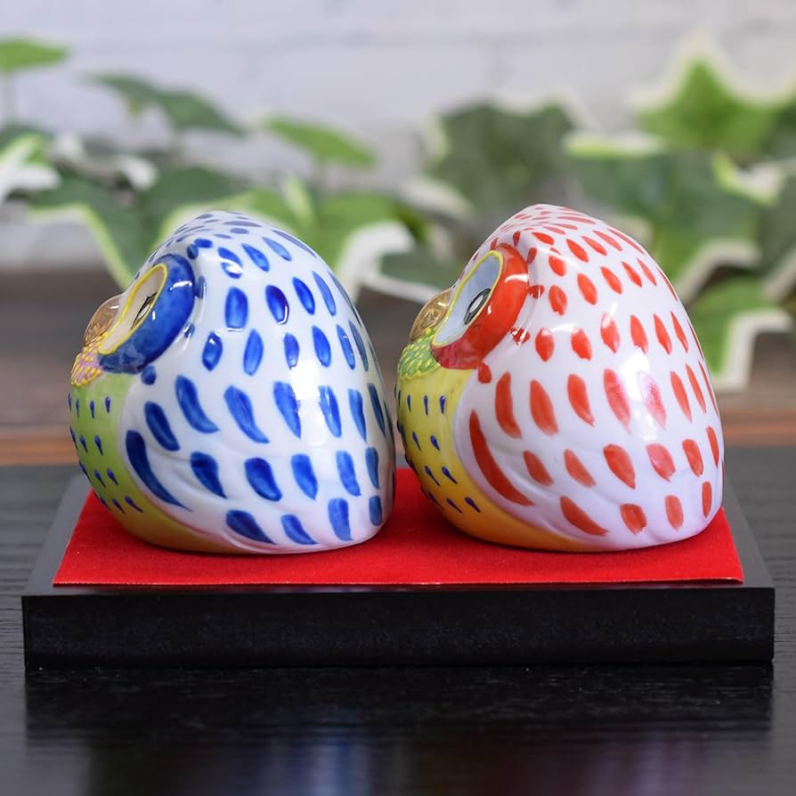 九谷焼　ふくろう　陶器　置物 Amazon.co.jp: 和座の蔵 おしゃれ フクロウ 置物 九谷焼 夫婦