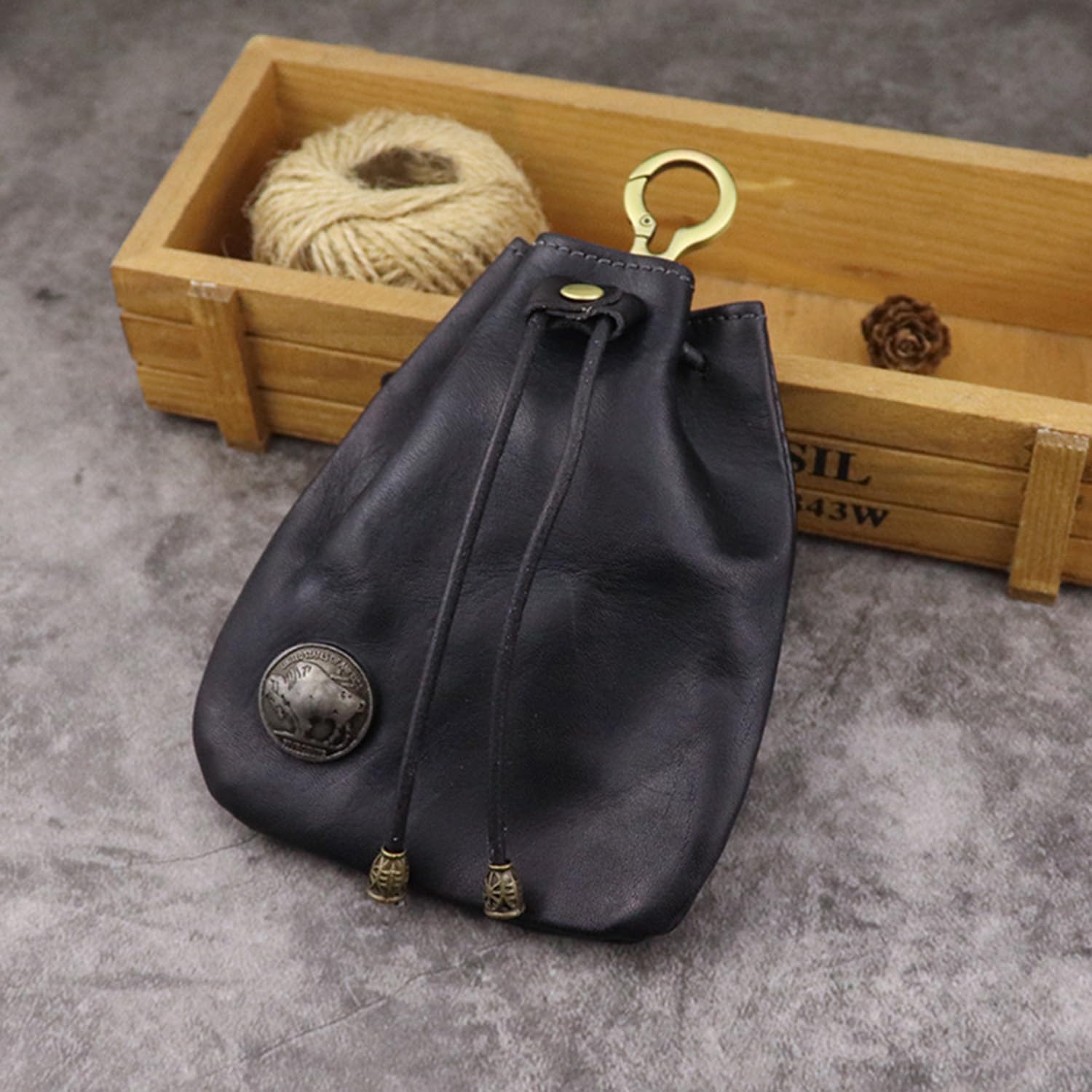 Genuine Leather Drawstring Pouch, Leather Coin Purse Pouch Keychain Mini Vintage Jewelry Key Dice Personality Change Coin Purse Pouch Bag Organizer for Men Women (Black)