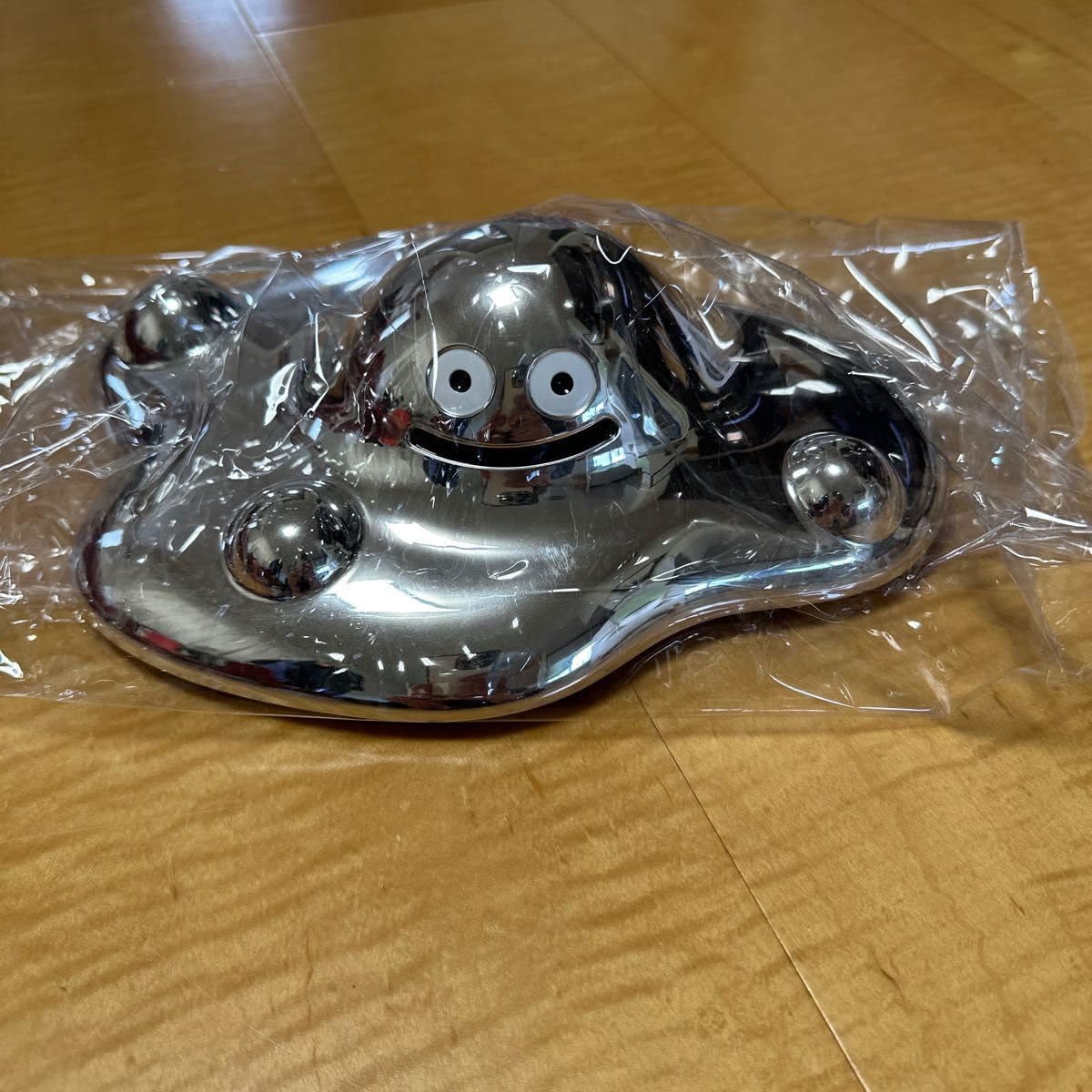 ドラクエ　はぐれメタル貯金箱 SQUARE ENIX - はぐれメタルスライム 貯金箱の通販 by ぶたさんち