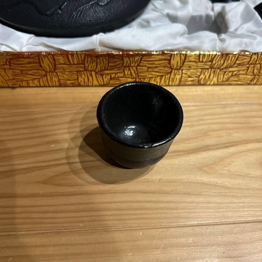 箱あり 未使用品！ 三国かっぱ 南部鉄器 南部特製 鉄瓶 おちょこ