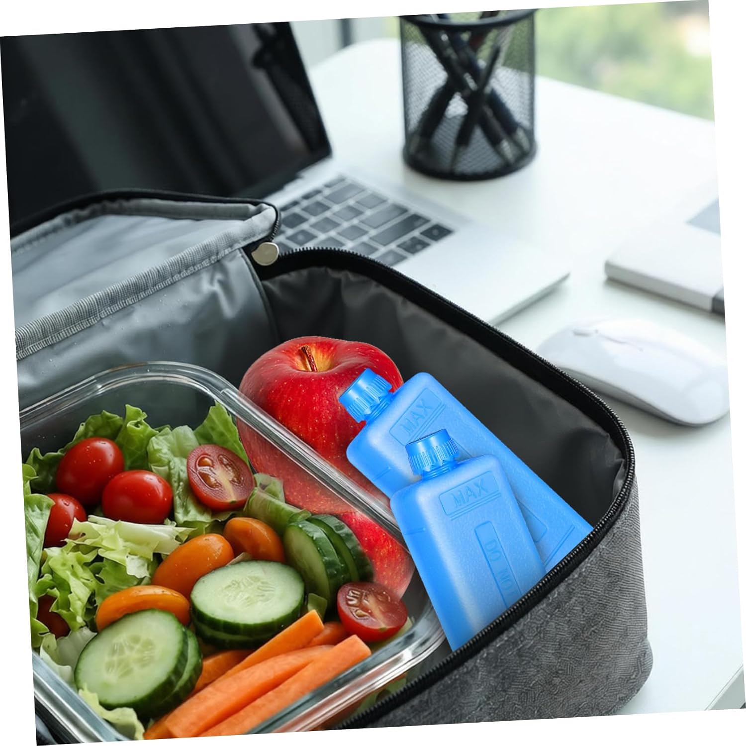 Yardwe Ice Crystal Box 4 Pack Reusable Portable Ice Packs for Air Conditioner Coolers and Lunch Boxes Leak-Resistant Rubber Material Mini Size for Home and Outdoor Use