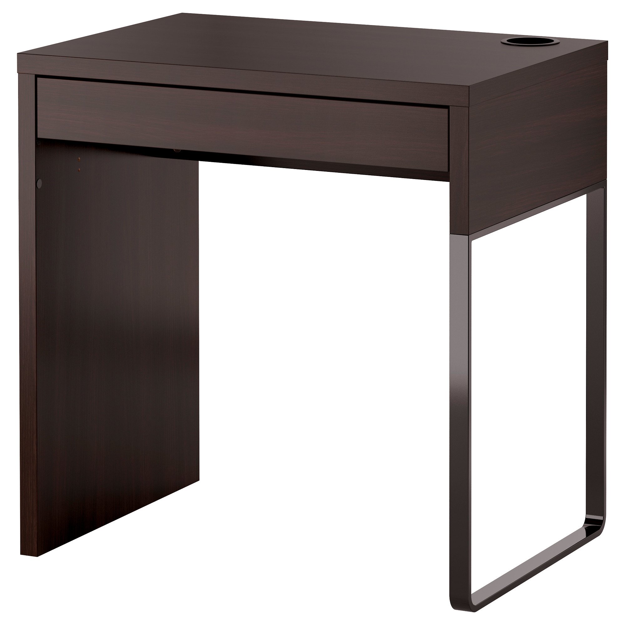 Bureau MICKE Ikea gain de place pour ranger les câbles d'ordinateur