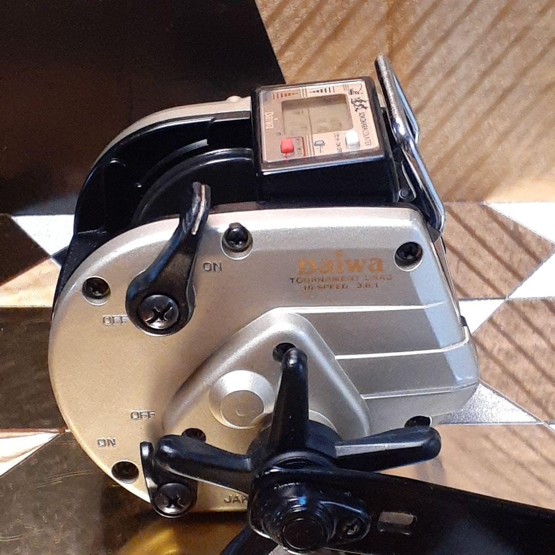 ダイワ タナセンサー SS-60 速攻 ベイトリール オールドリール 船用 美 ダイワ タナセンサー SS-60 速攻 ベイトリール オールドリール 船用 美