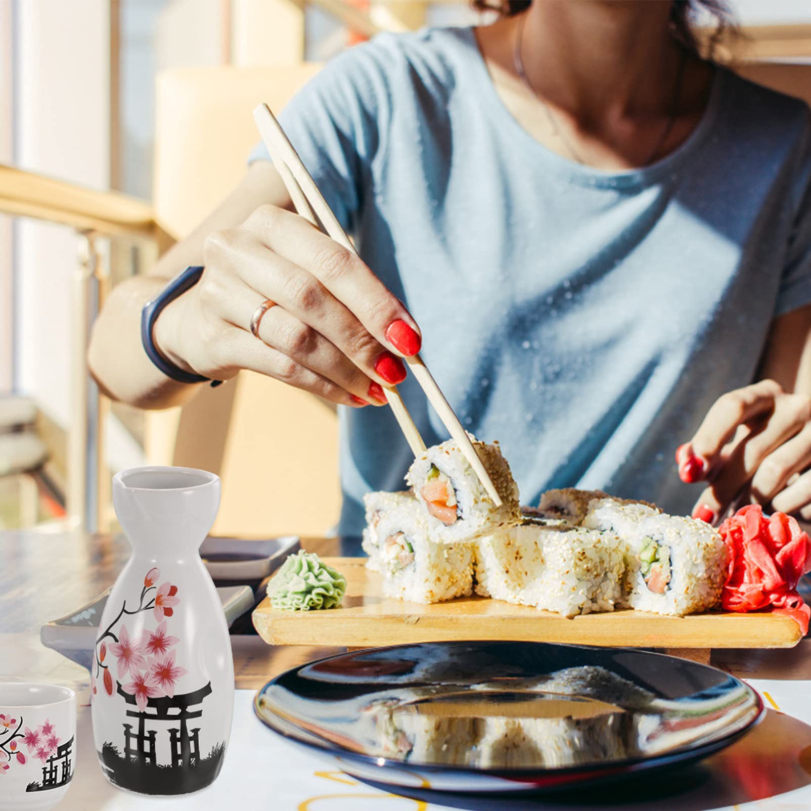 PRETYZOOM - Set di tazze per sakè, in ceramica, con bottiglia di bambù calda, multiuso, per sake