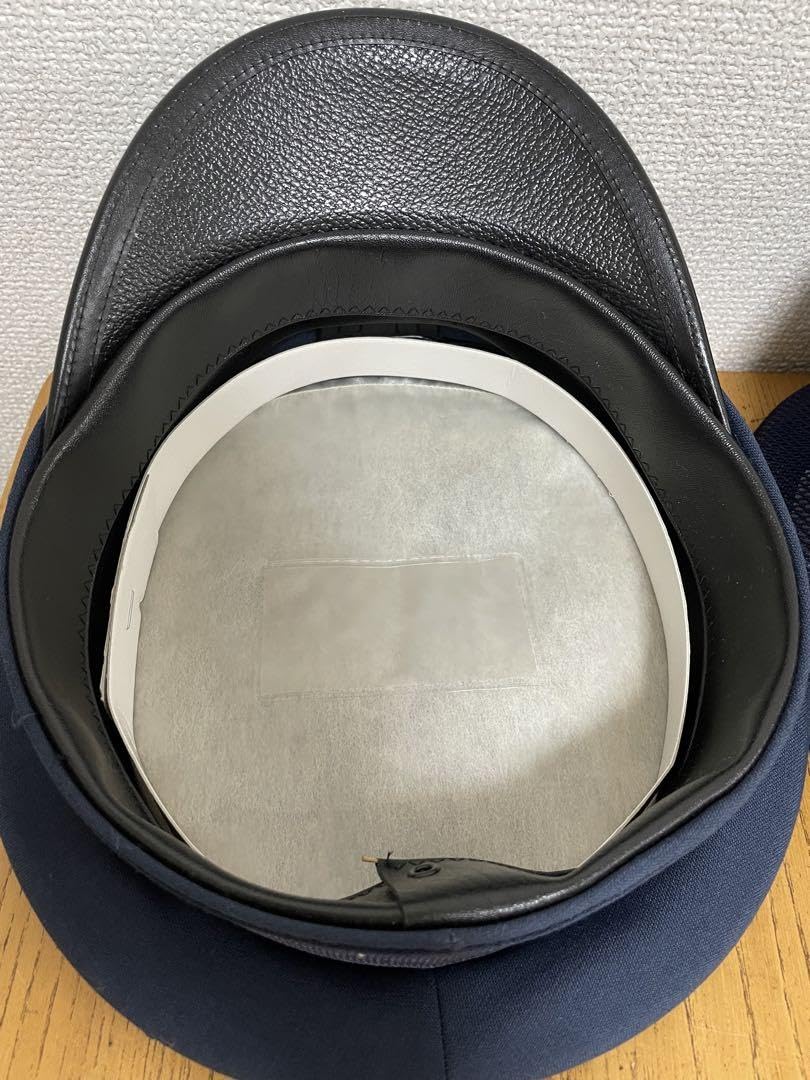 【バスの運転手】阪神バス　新旧帽子セット　運転手　阪神電鉄 Amazon.co.jp: 阪神バス 阪神電鉄 帽子 運転手 : ホーム＆キッチン