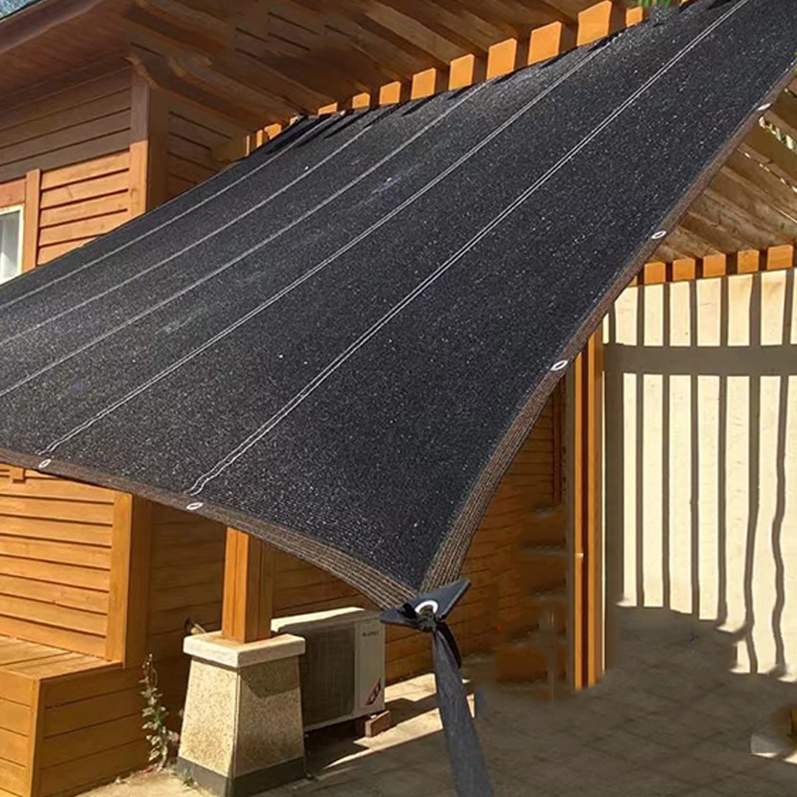 Filet d'ombrage de terrasse SPOUR anti-UV fini la pelouse brûlée cet été