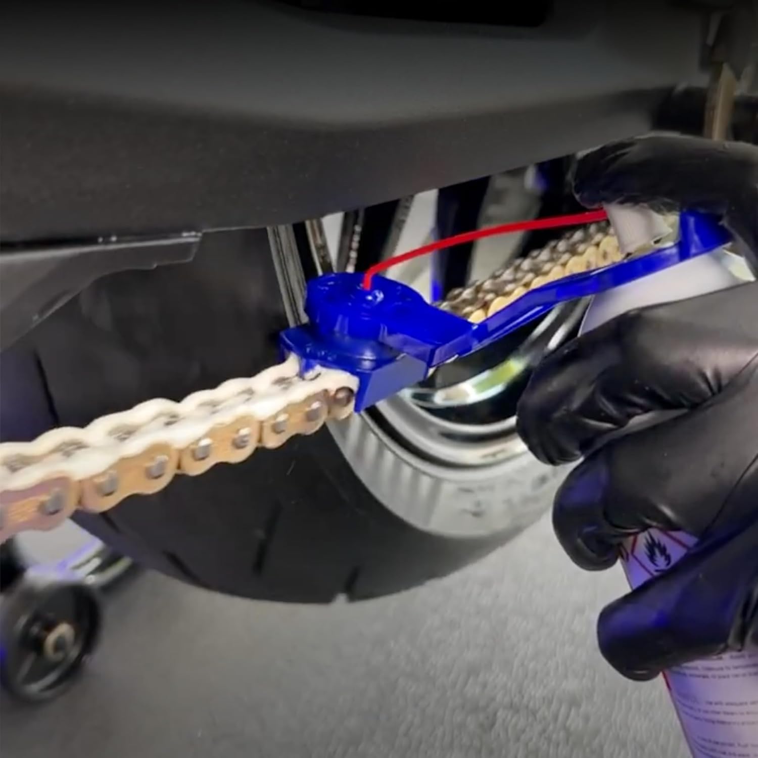 Oinker Motorcycle Chain Lube Applicator | Mess-Free Chain Wax, Chain Cleaner Attachment | for 520 Chain Size