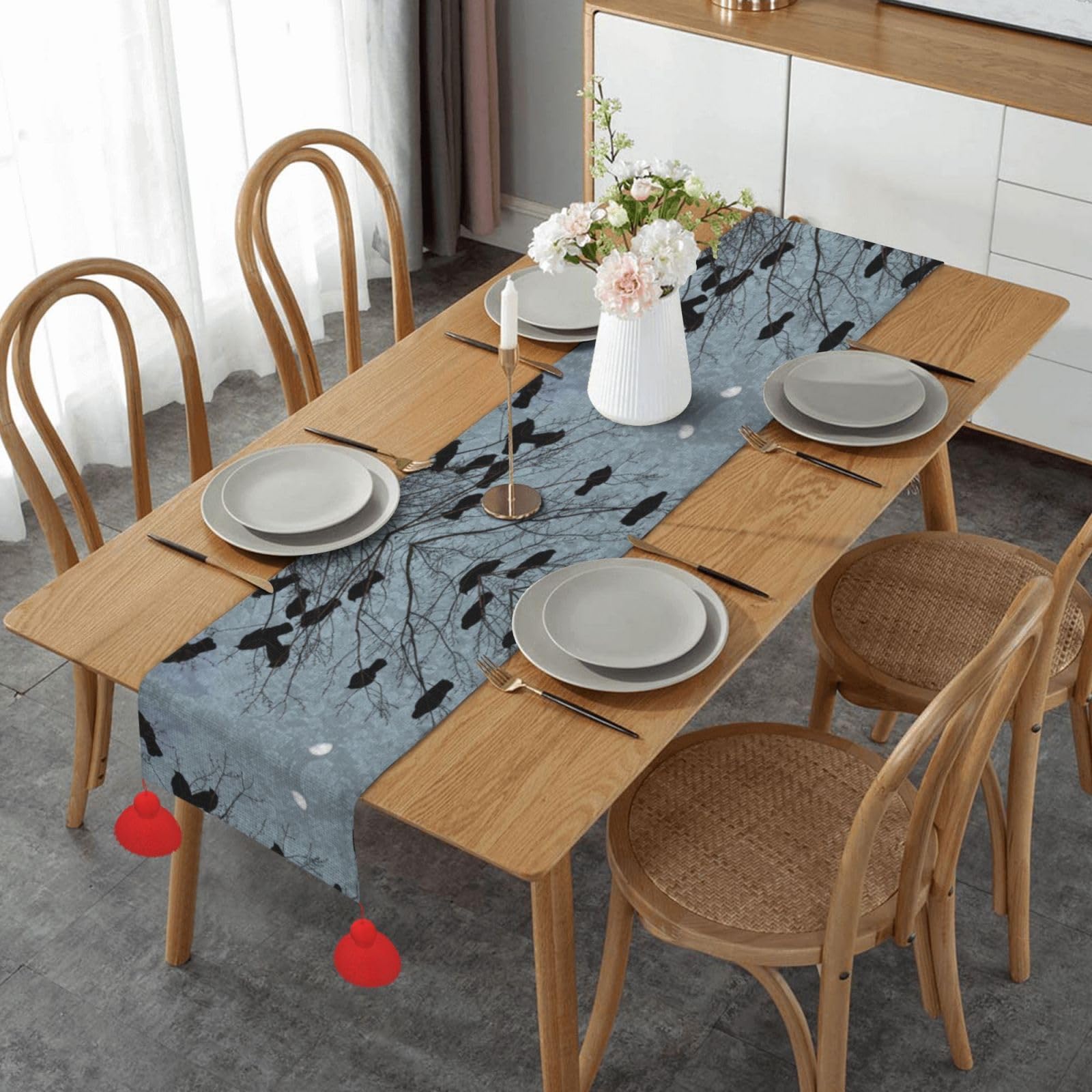 Chemin de table rustique oiseaux corbeaux noirs imprimés sur un long tissu