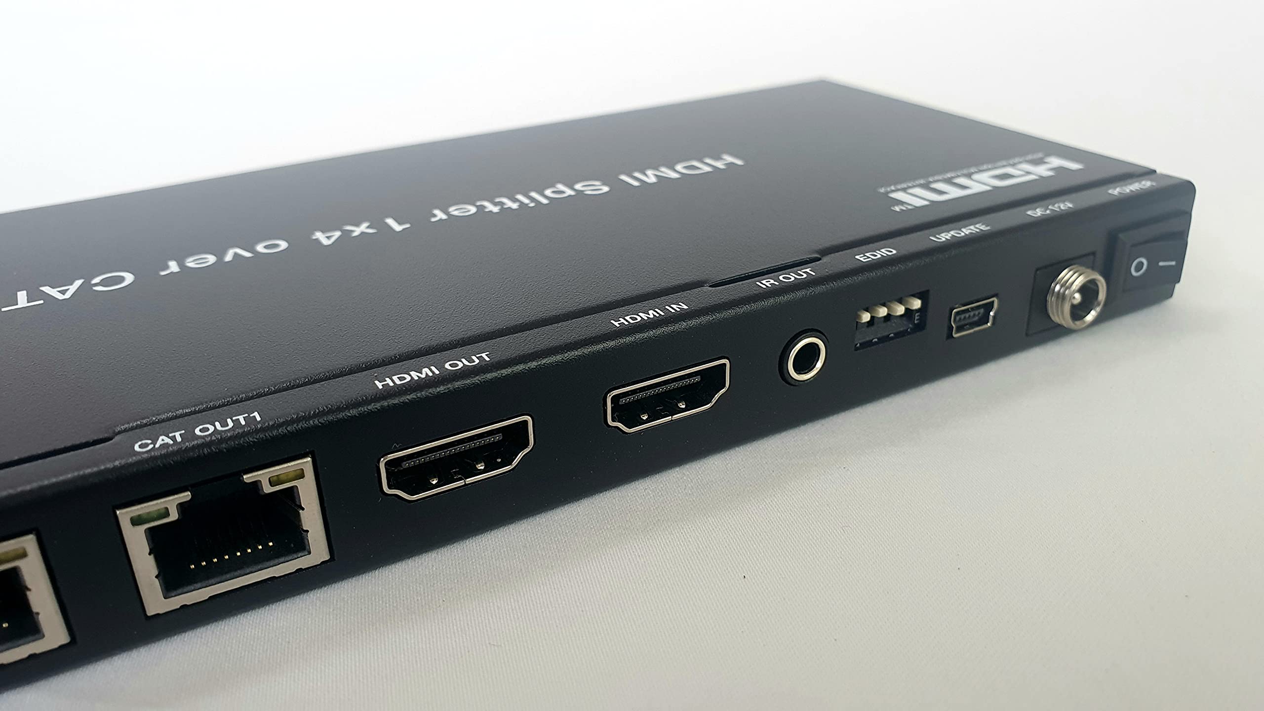 Répartiteur HDMI 1x4 1080p 70M sur Extension Cat5e/6/7 avec 4 récepteurs PoC, Sortie en Boucle HDMI et contrôle IR de la Source TV Depuis Chaque écran Distant
