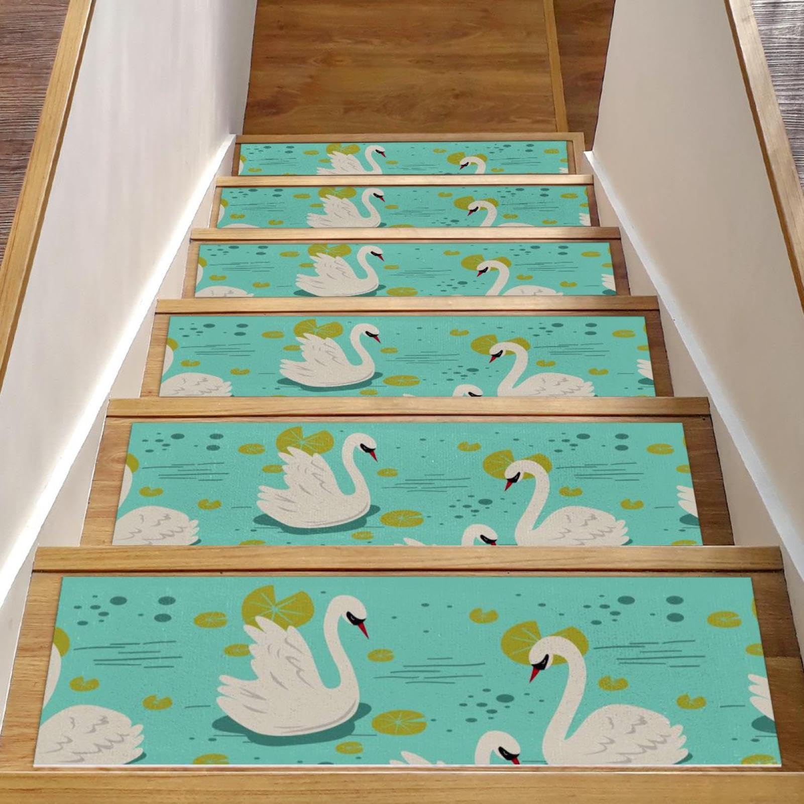 Protectores de escaleras de madera antideslizantes patrón cisne