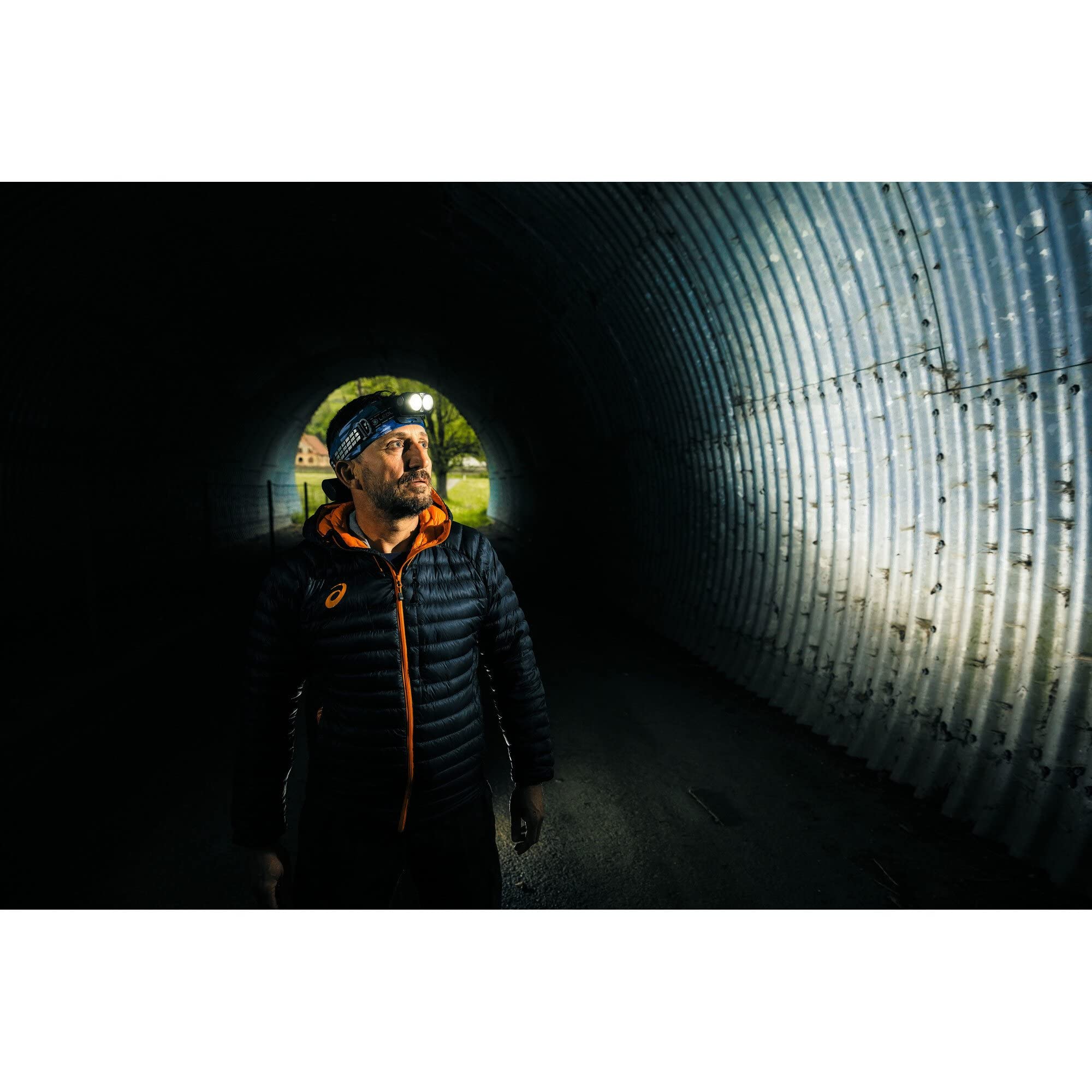 Ledlenser H19R Signature Premium latarka czołowa LED, ładowalna, z czerwonym światłem, IP67, 4000 lumenów, pilot zdalnego sterowania Bluetooth, zasięg światła 330m, magnetyczny kabel USB do ładowania