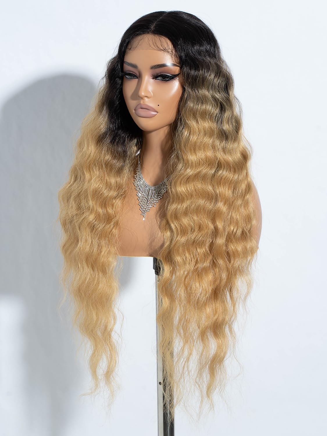 Joedir Lace Front Wig Long Wavy Wigs for Women 30 Inches Deep Part Cury Wave Wig Natural Looking Synthetic Heat Resistant Fiber Wig for Daily Party Use Ombre Blonde - Image 3