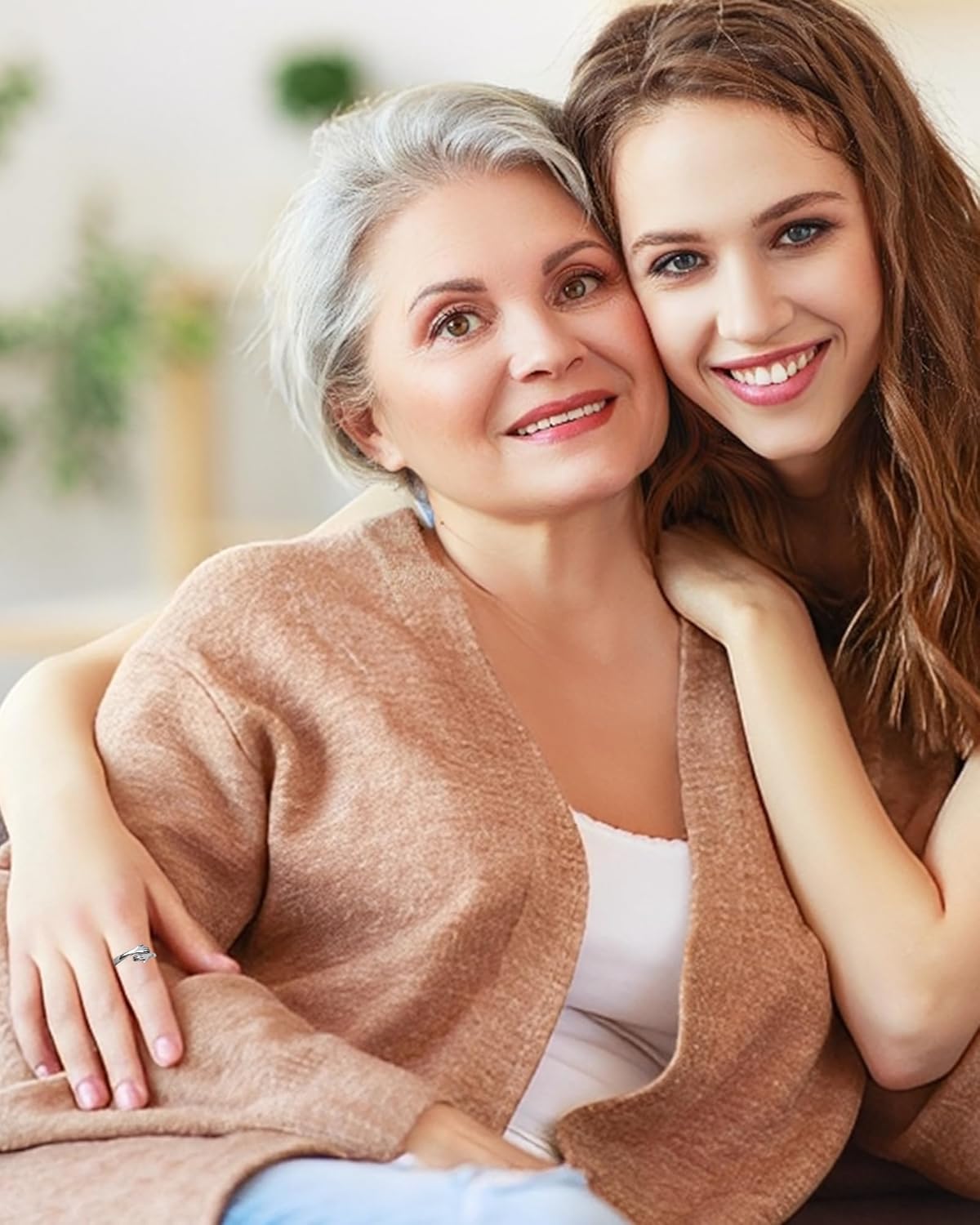 To My Granddaughter Hug Ring Stainless Steel Engraved Always with You Hope Ring Adjustable Inspirational Hug Hope R-ing Jewelry Birthday Family Gifts for Her - Image 4