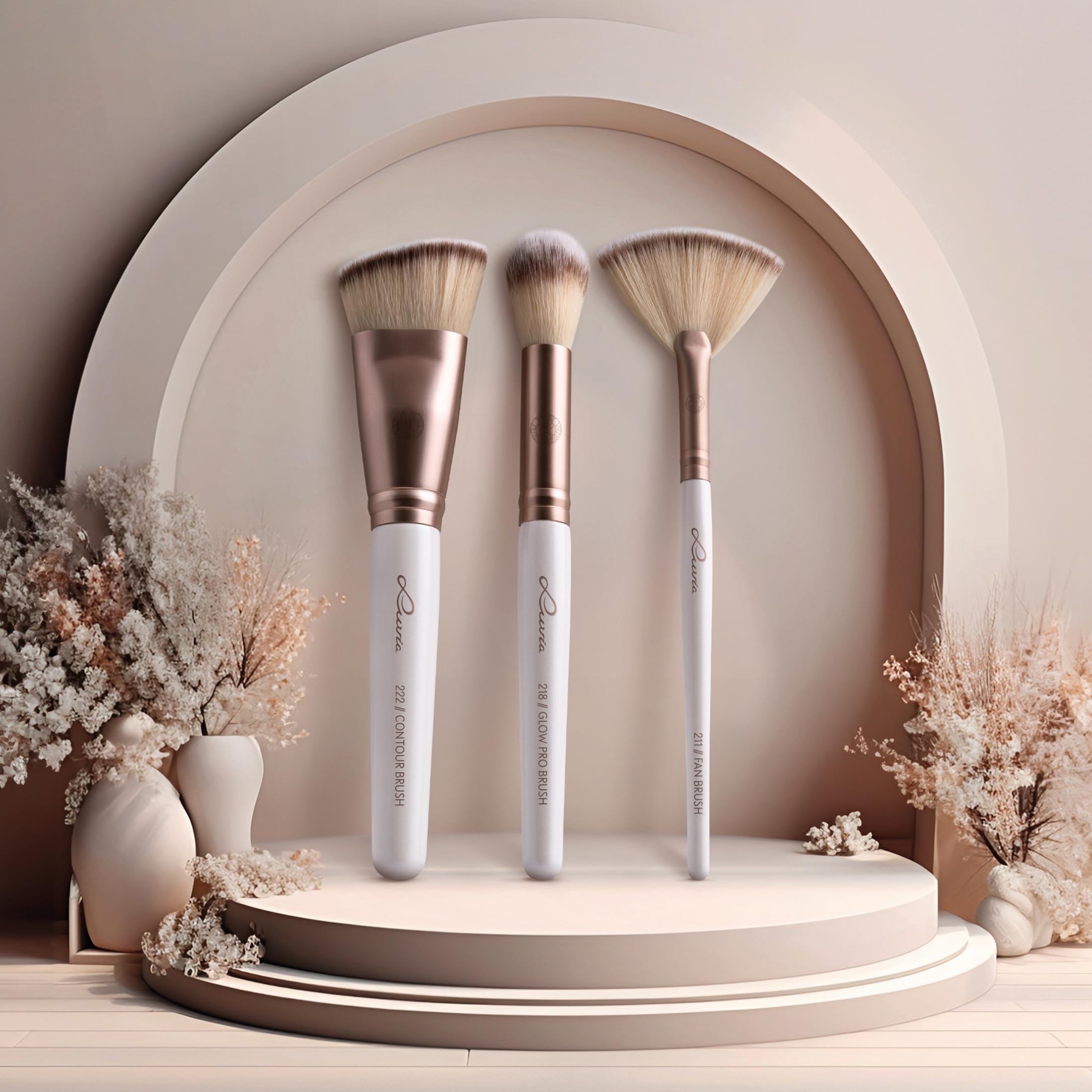 Zestaw pędzli do makijażu Luvia, Highlight & Contour Set, Zestaw pędzli do twarzy, 3 wegańskie pędzle kosmetyczne, Pędzle do makijażu do blendowania, kształtowania i konturowania