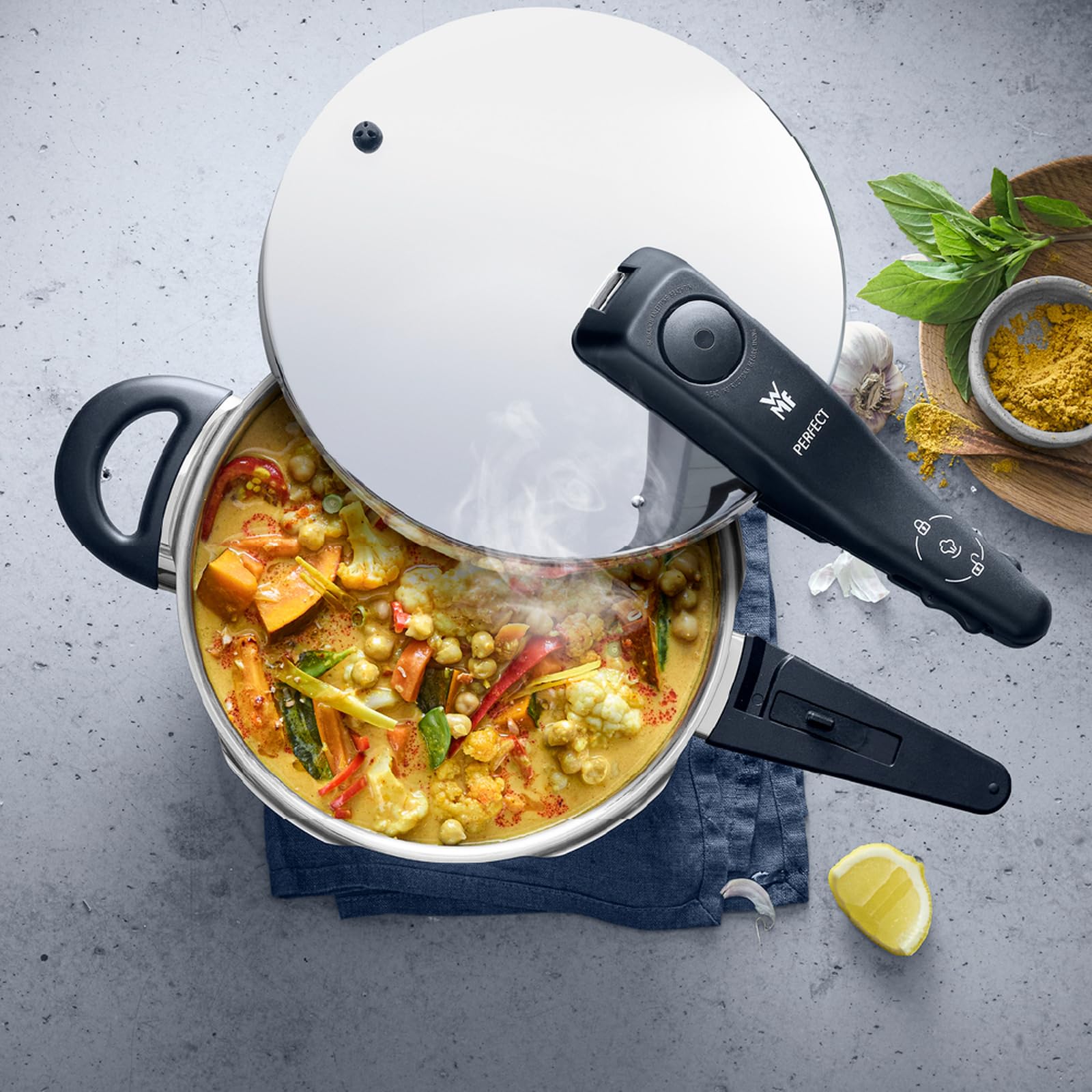 Amazon｜WMF (ヴェーエムエフ) 圧力鍋 4.5L IH ガス火対応 ワンタッチ