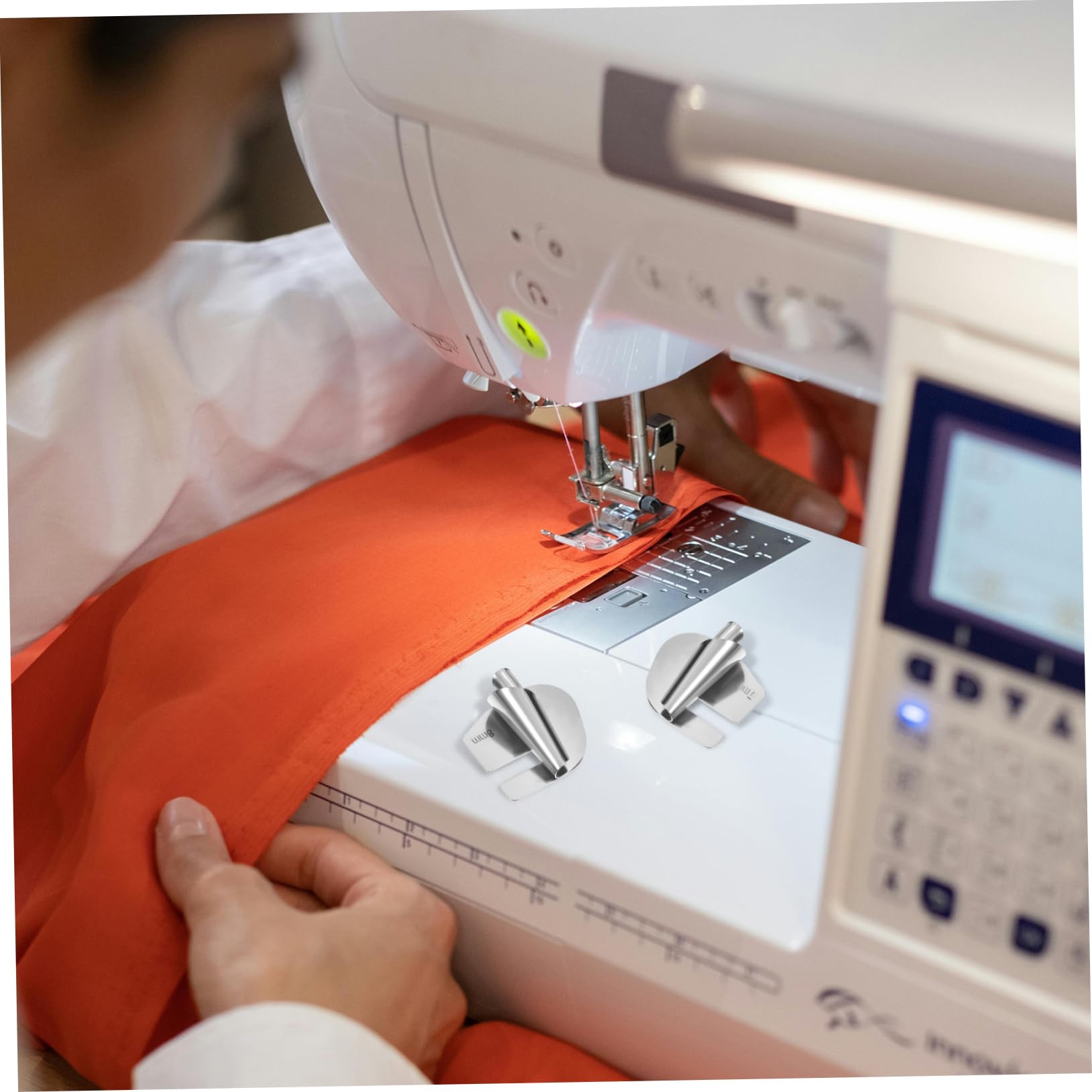 Lurrose 4 Sets Pie Para Dobladillo De Máquina De Coser Tablero De La Máquina De Coser Botones Prensatelas Para Maquina De Coser Puntada Máquina De Coser Para Principiantes Acero Inoxidable