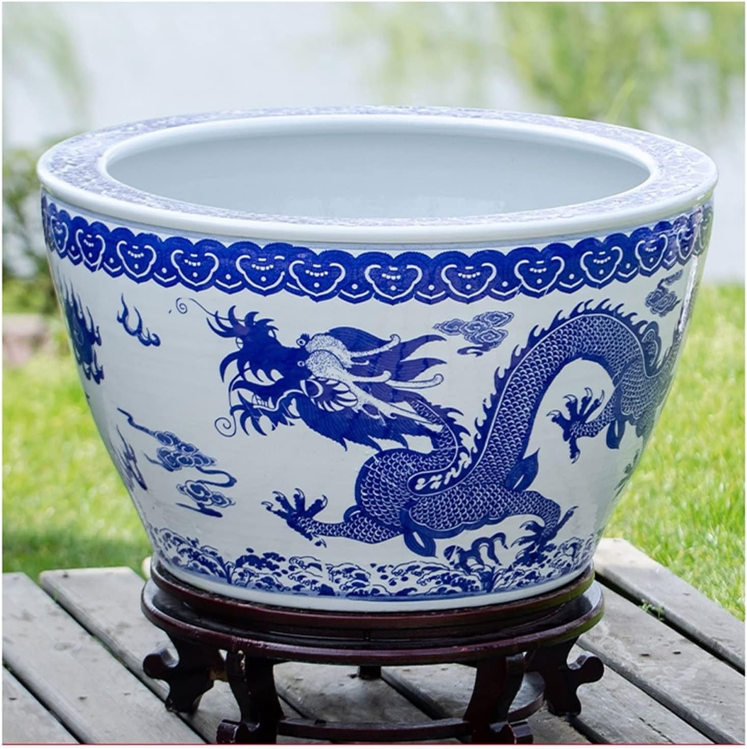 Aquarium Chinese Style Blue and White Ceramic Goldfish Bowl Fish Tank Balcony Fish Culture Tank Courtyard Lotus Tank Turtle Tank Aquarium Starter Kits Fish Tank Decorations (Color : C, Size : 42cm)
