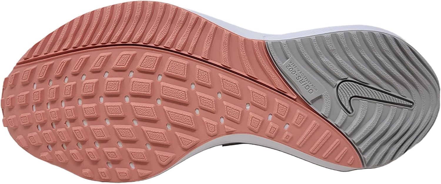 Nike Women's Air Zoom Vomero 16 601,