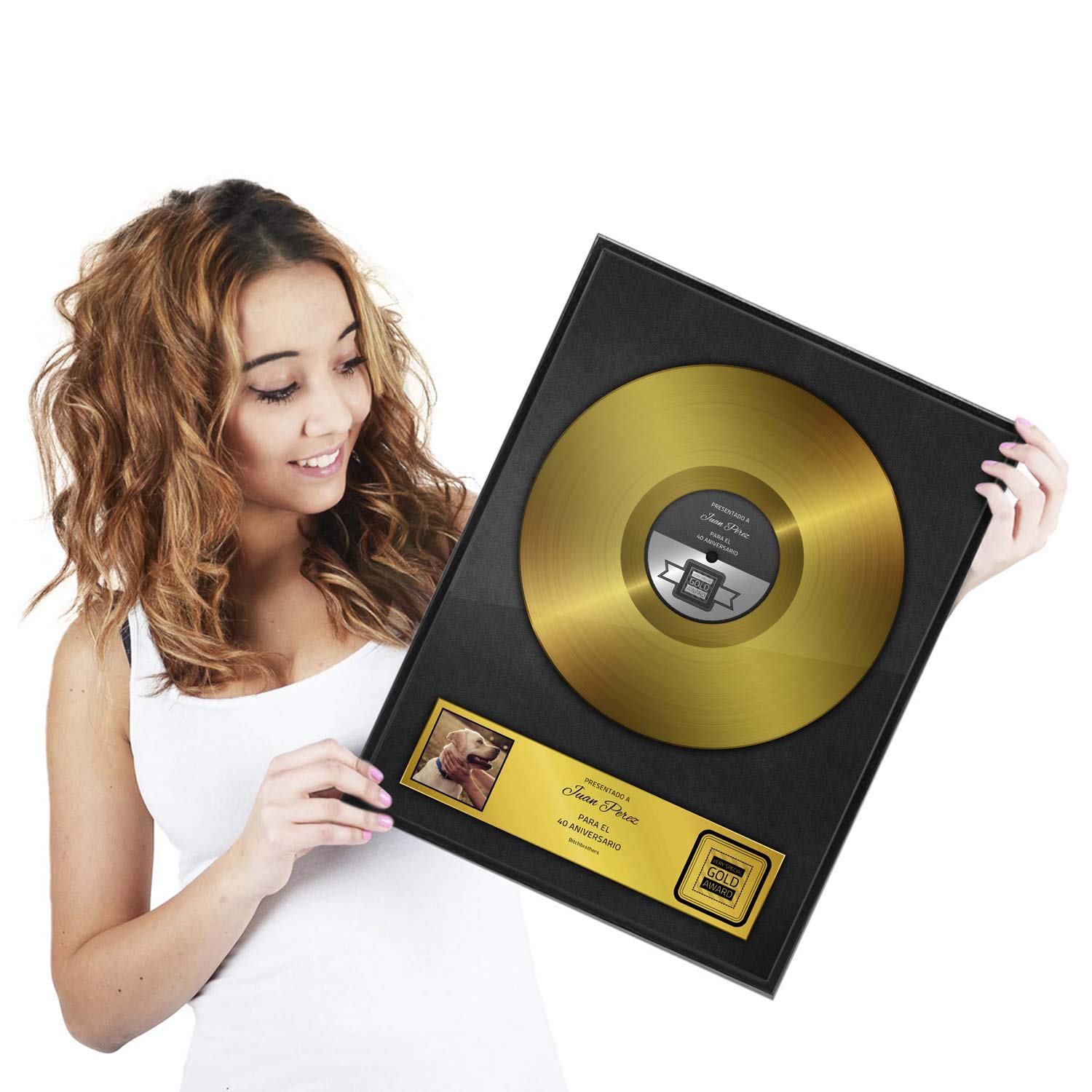 GOODS+GADGETS Disco de oro como certificado personalizado con marco de madera - Regalo personalizado con nombre y fecha Decoración de pared de ocasión con marco de fotos (DIN A4-21 x 30 cm - Español)