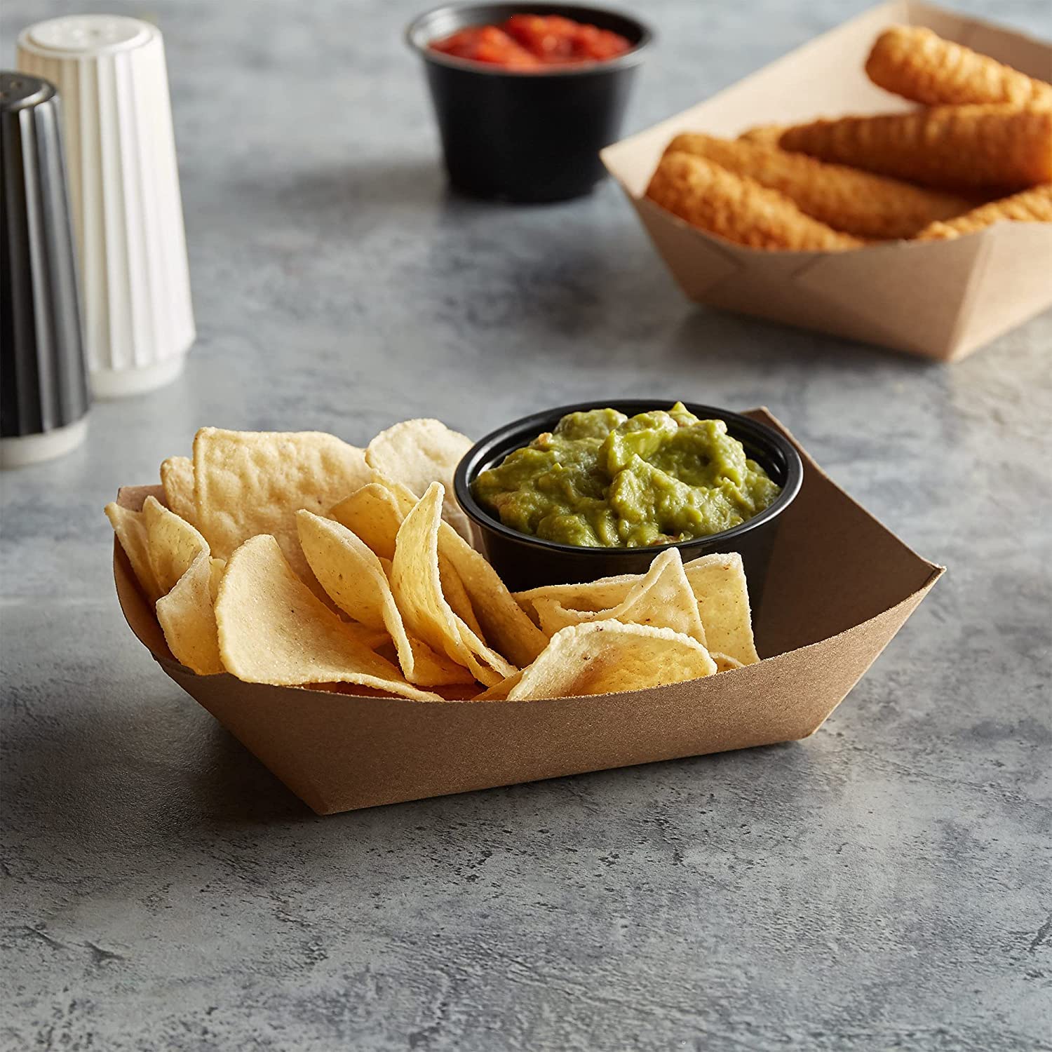 Angel's Peel Lounge Jednorazowa papierowa taca na żywność 237 ml – przyjazna dla środowiska, odporna na tłuszcz łódki fast food na imprezy, pikniki, karnawał, kemping, frytki Nachos Hot Corn Dogs (opakowanie 100 szt.)