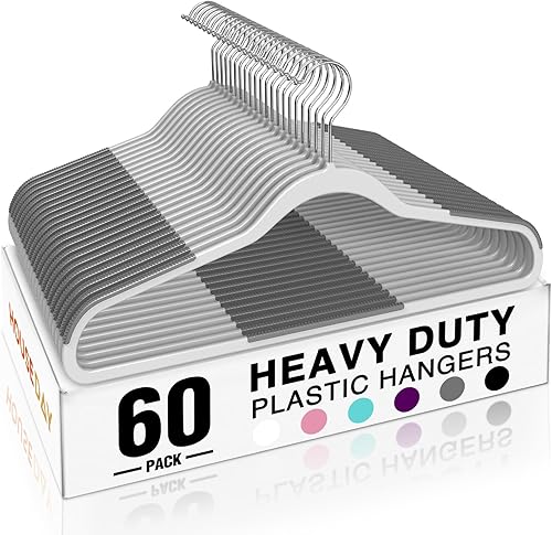 HOUSE DAY Paquete de 60 perchas de plástico resistentes con almohadillas de goma y gancho de 360, delgadas de 0.2 pulgadas, ahorro de espacio, color
