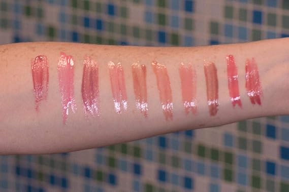 Line Smoothing Lip Gloss, Berry Chic A Berry Mauve