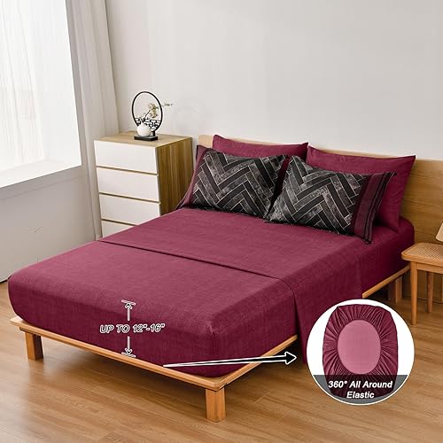 Miniatura 6 de Luxudecor Juego de edredón burdeos tamaño King de 7 piezas a rayas rojas y negras en una bolsa, juego de edredón geométrico y sábanas de microfibra