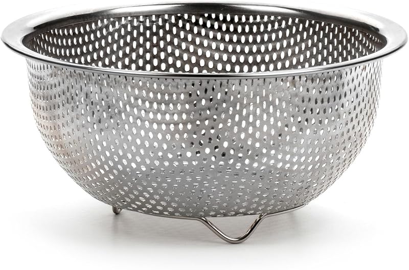 RSVP International Endurance Kitchen Collection Colador colador, color baya, acero inoxidable perforado