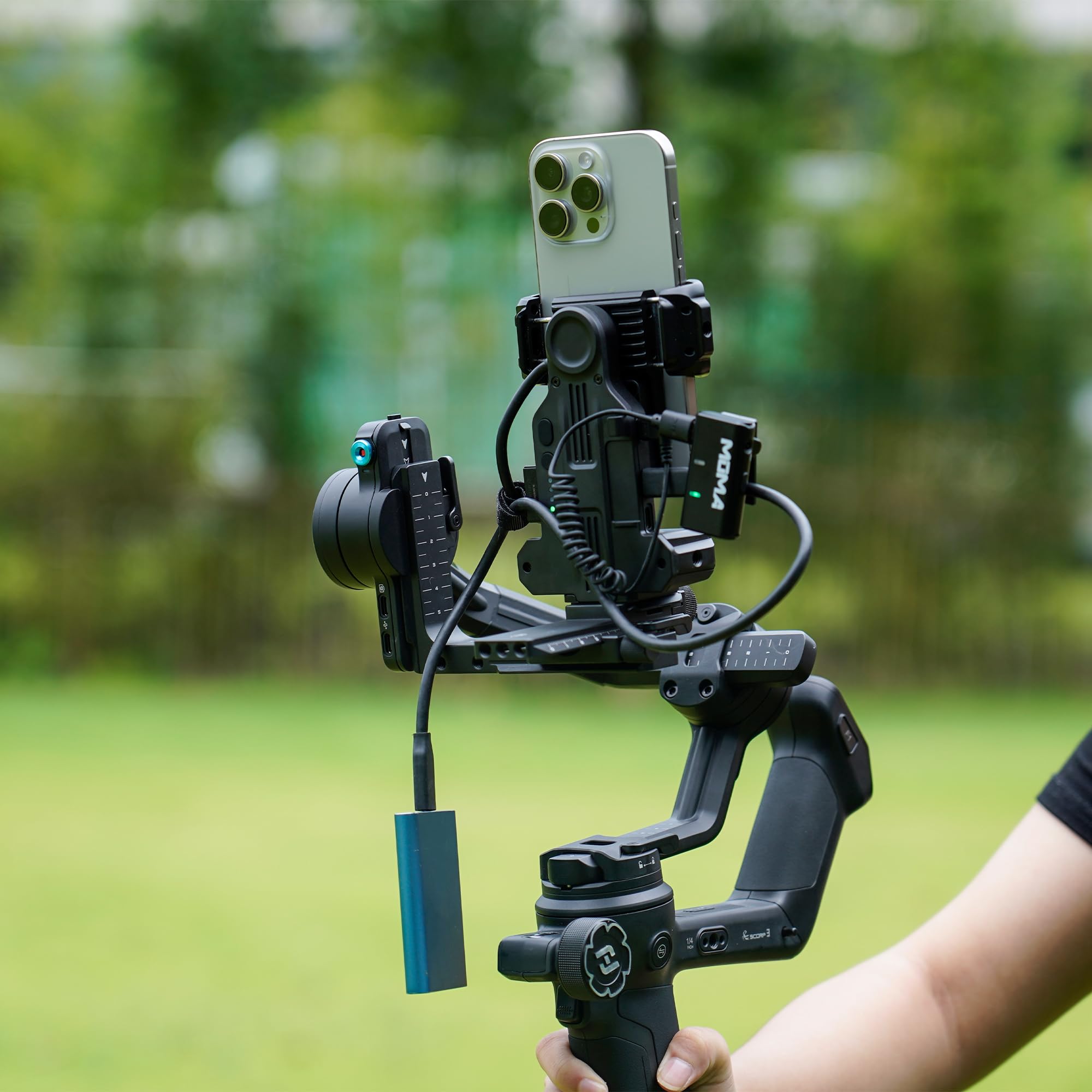 FeiyuTech Smartphone Video Rig con ventola, 3 connettori Type-C Arca-Quick-Release, registrazione orizzontale/verticale, telaio professionale