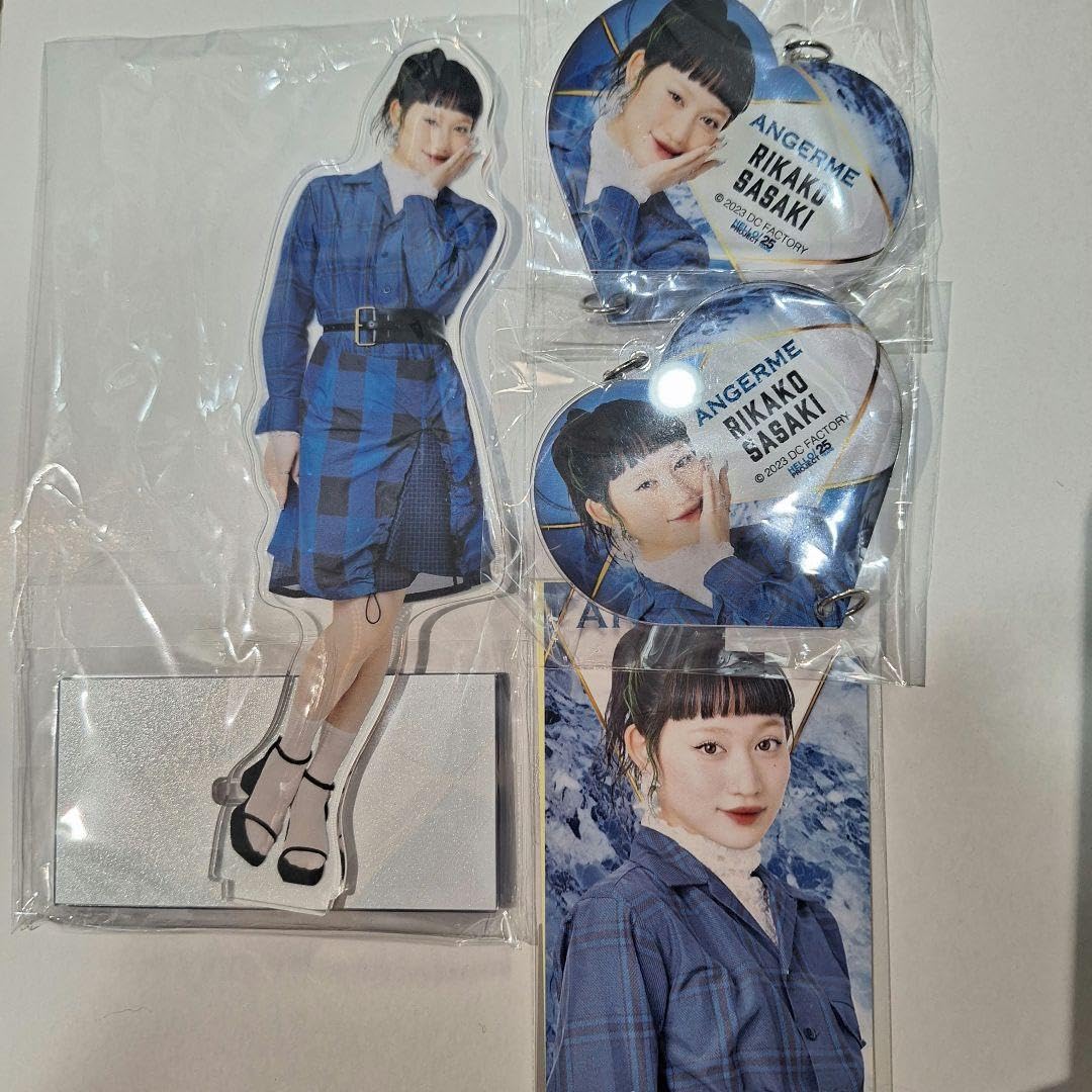 Amazon.co.jp: モバガチャ アクリルスタンド 佐々木莉佳子 : Home  