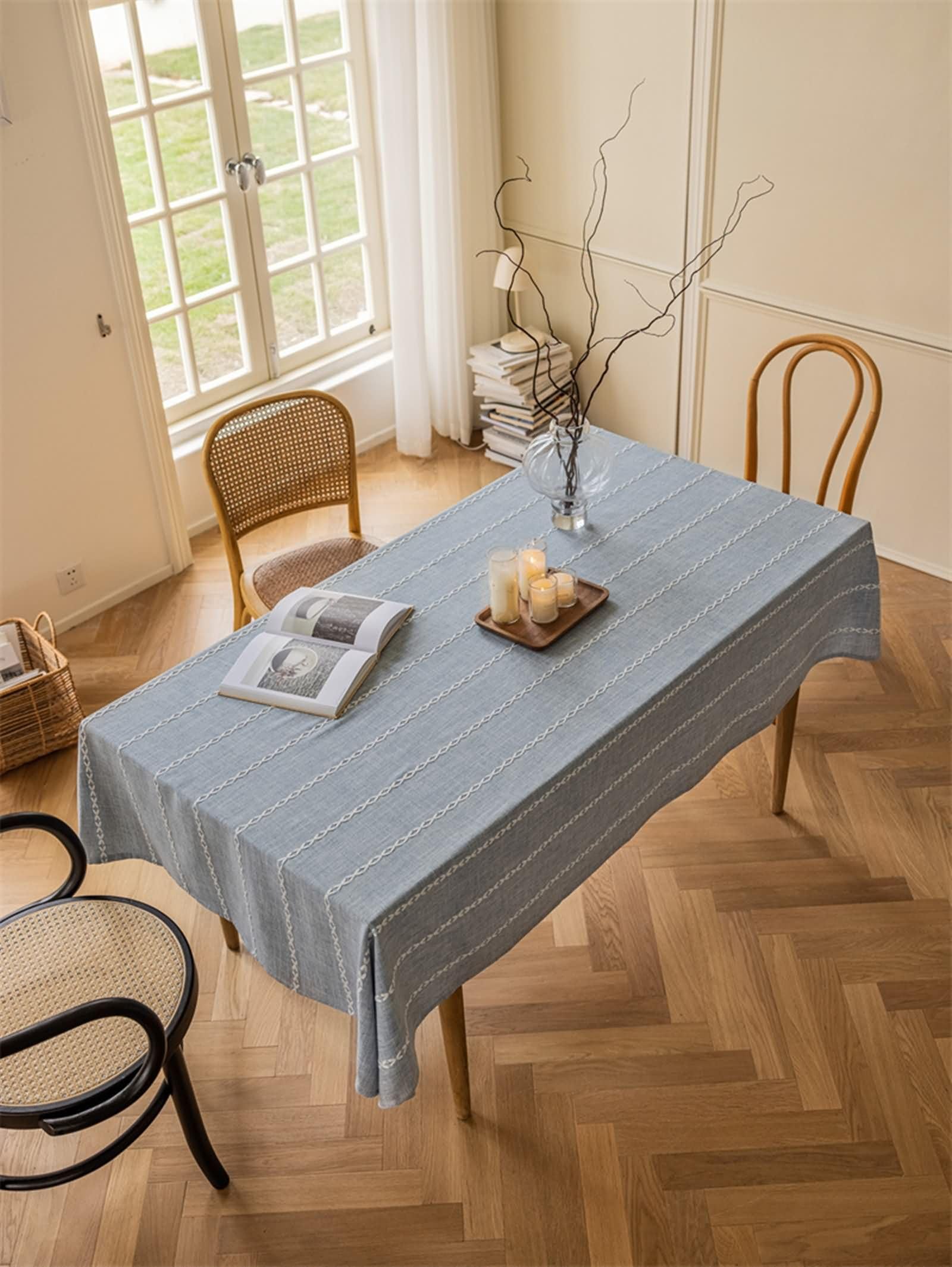 Szary obrus prostokątny, 53 W x 102 L cm, poliester jednokolorowy z paskami, obrus do kuchni