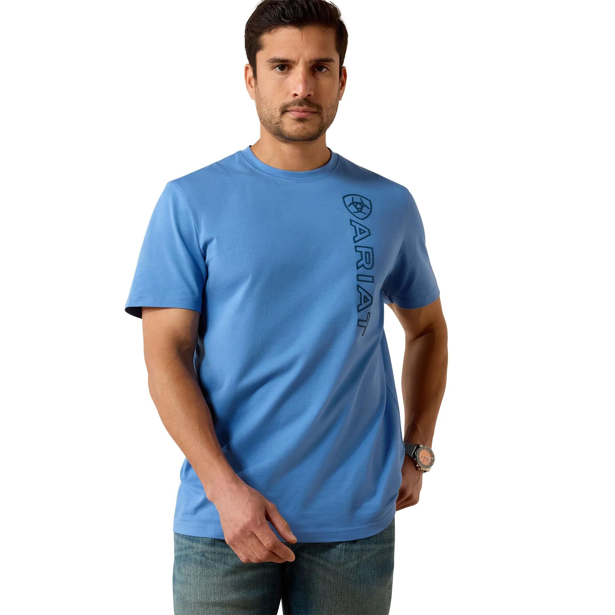 Ariat Men’s Vertical Logo T-Shirt in Riviera- Medium