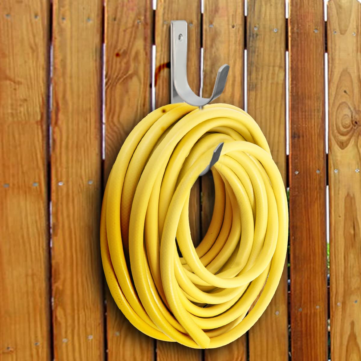 Lot de 2 crochets de fixation larges en aluminium argenté robuste avec vis pour piscine, bâtons télescopiques, écumoires, brosses, tuyaux d'aspiration, matériel de jardin, etc