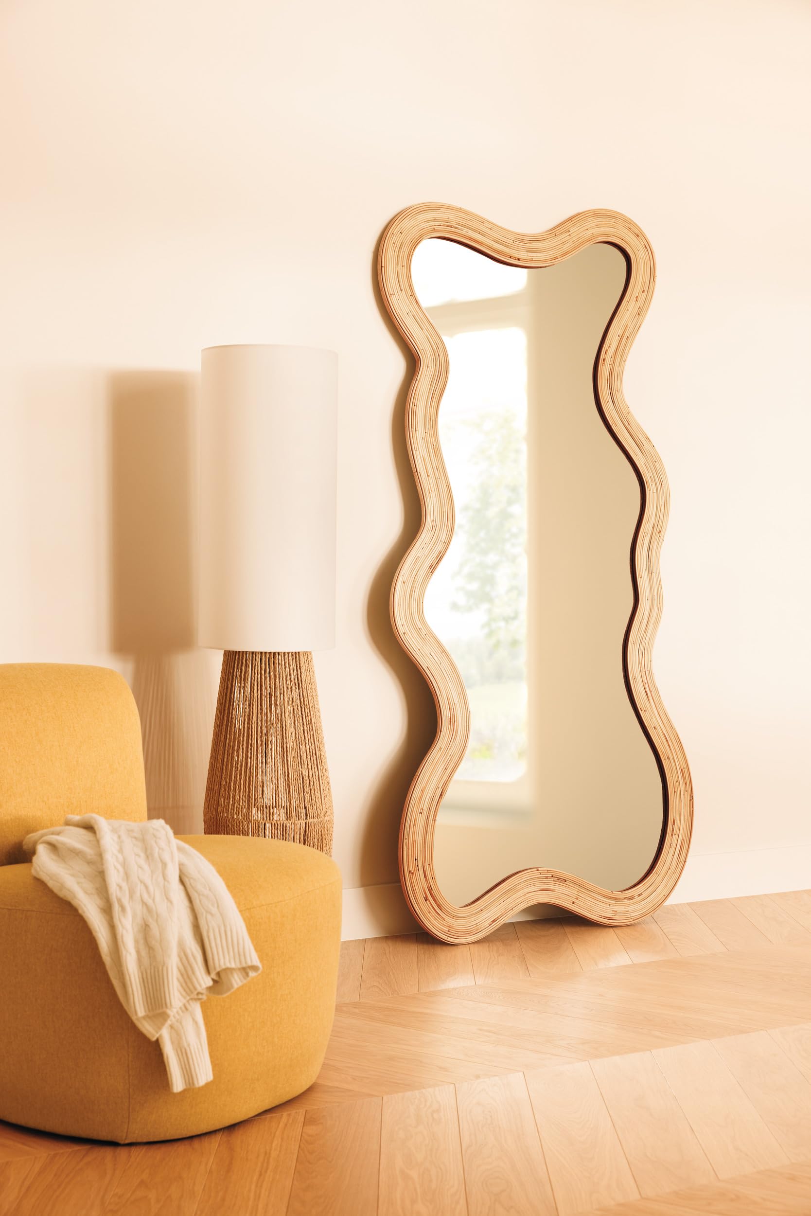 Atmosphera Creator d'Intérieur – Espejo Maggie con Forma orgánica – Dormitorio, Salón, Entrada, Vestidor, Marco de ratán – para Colgar o Colocar