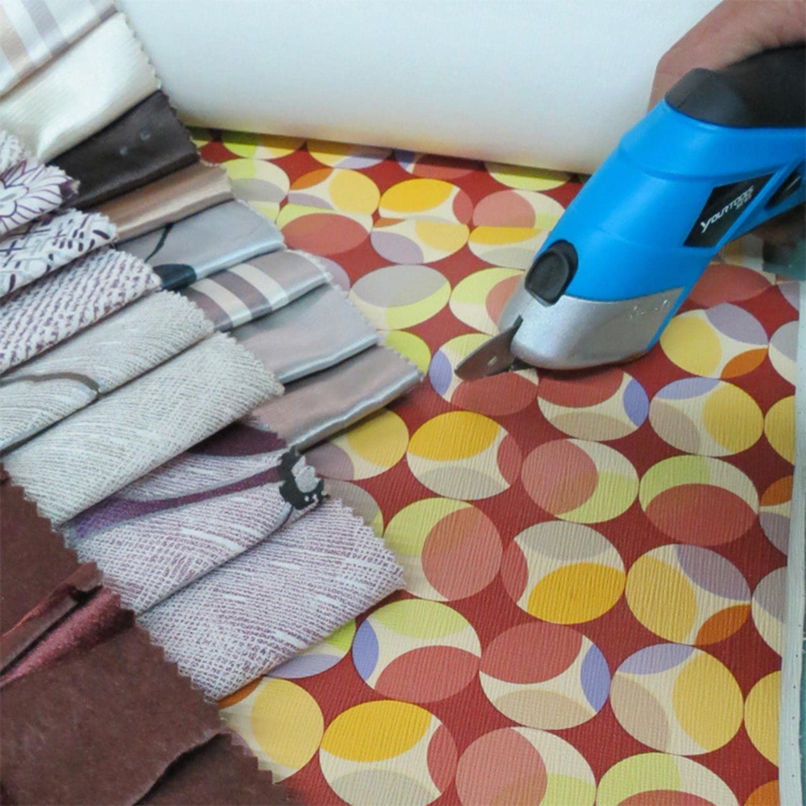 Taglierina Automatica per Tappetino per in Pelle Tenuto Dentro