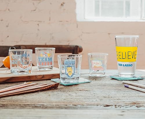 Miniatura 9 de Ted Lasso Believe - Vaso de cerveza tradicional para licor bebidas de pub capacidad para 16 onzas