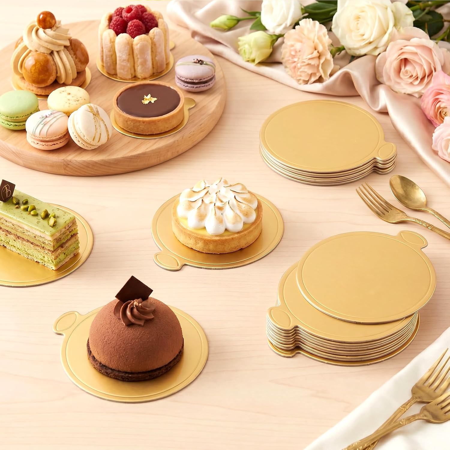 400 Pcs Round Golden Cake Boards, 4 Inch Mini Cake Boards Disposable Plates for Mousse Cakes, Cupcakes, Desserts, Baking, and Party Serving