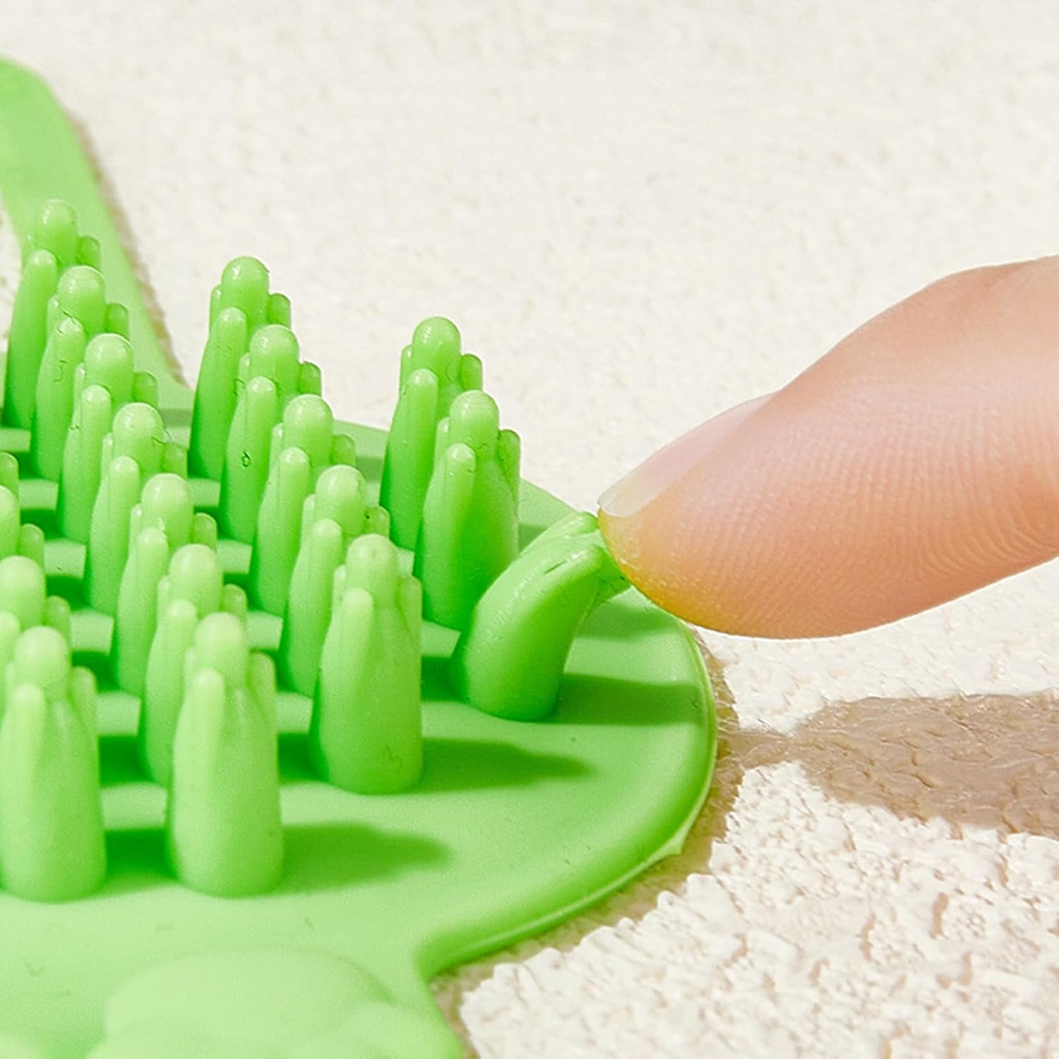 Corner Scratching Post | Gentle Cat Comb Grooming Shedder,Soft Silicone Cleaning Comb for Home, Indoor, Kitten, Desk, Table, Relieves Itching - Image 7