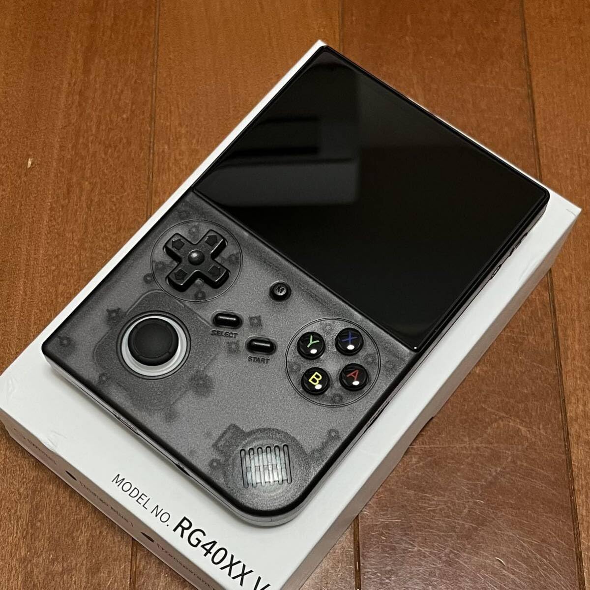 RG40XXV クリアブラック Amazon.com: RG40XX V Retro Handheld Game Console , RG40XXV